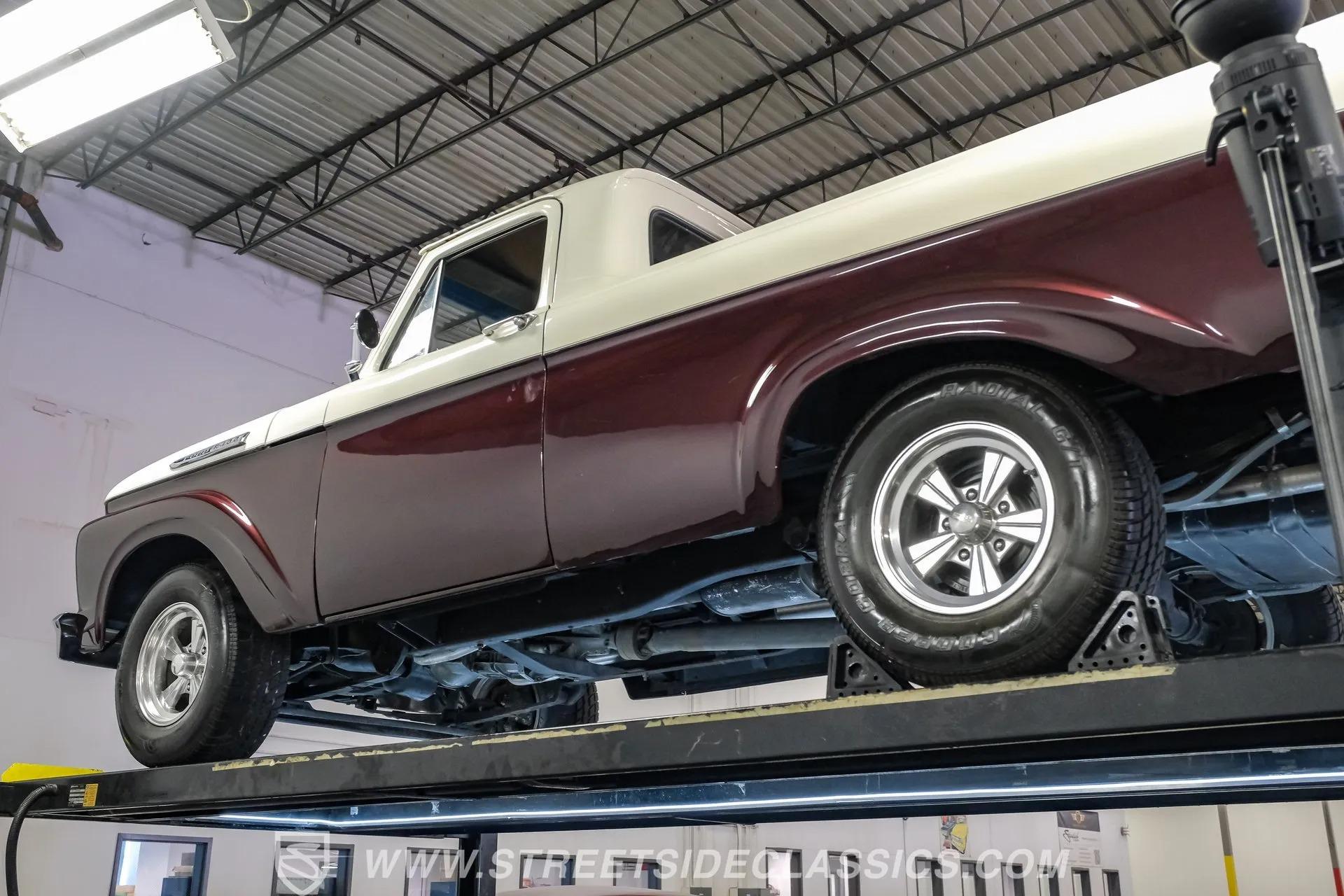 1961 Ford F-100