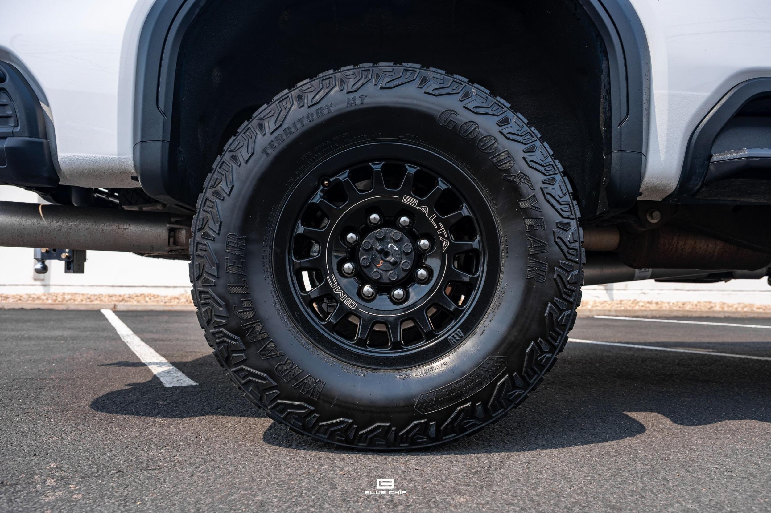 2024 GMC Sierra 2500 AT4X AEV Edition