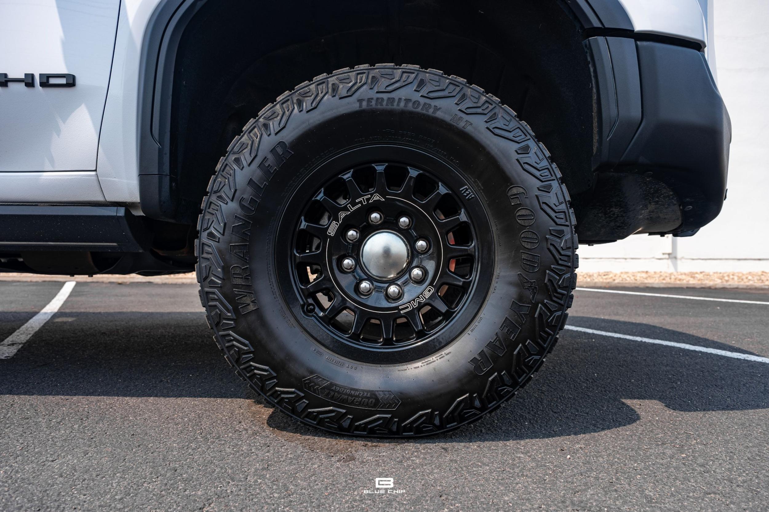 2024 GMC Sierra 2500 AT4X AEV Edition