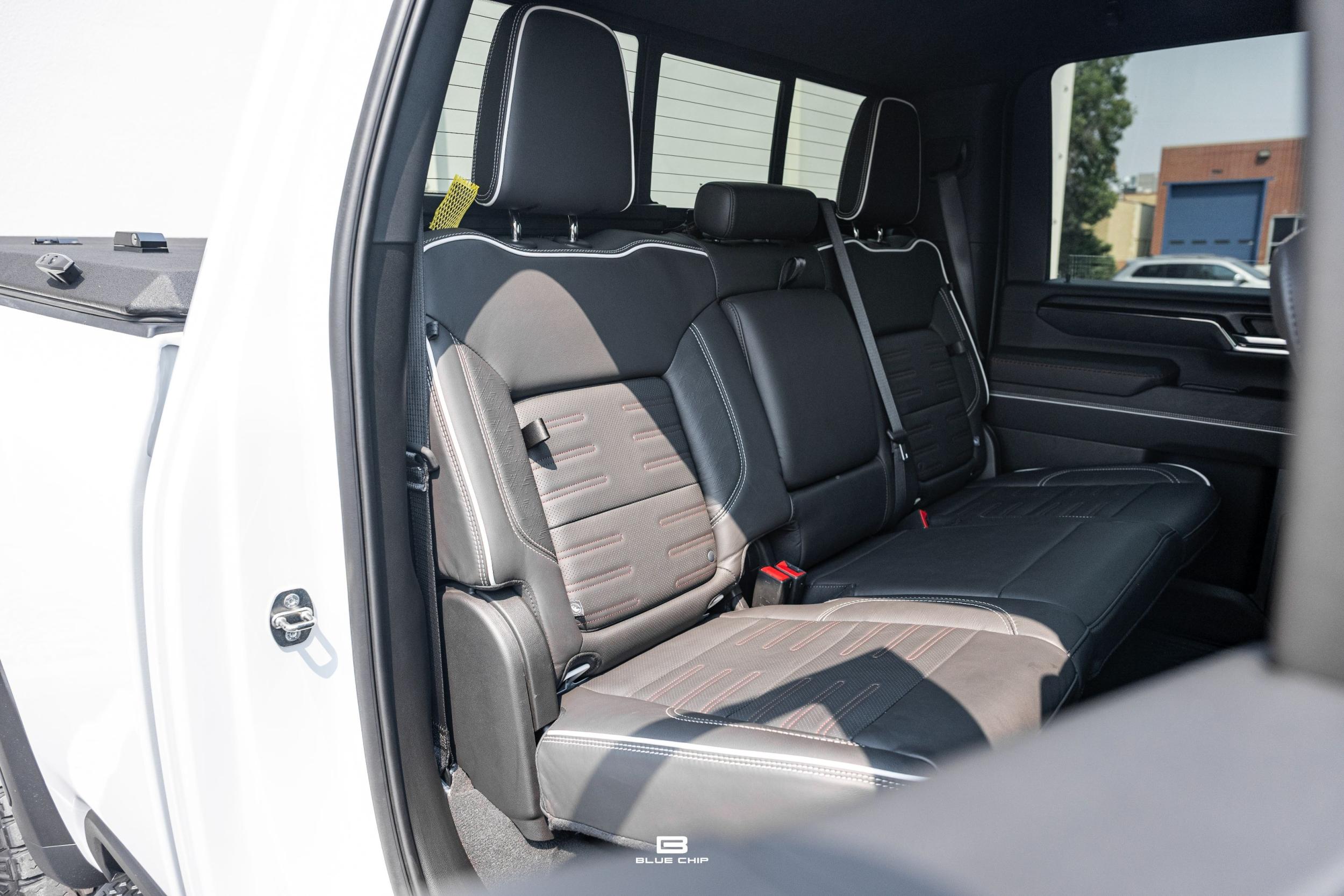 2024 GMC Sierra 2500 AT4X AEV Edition