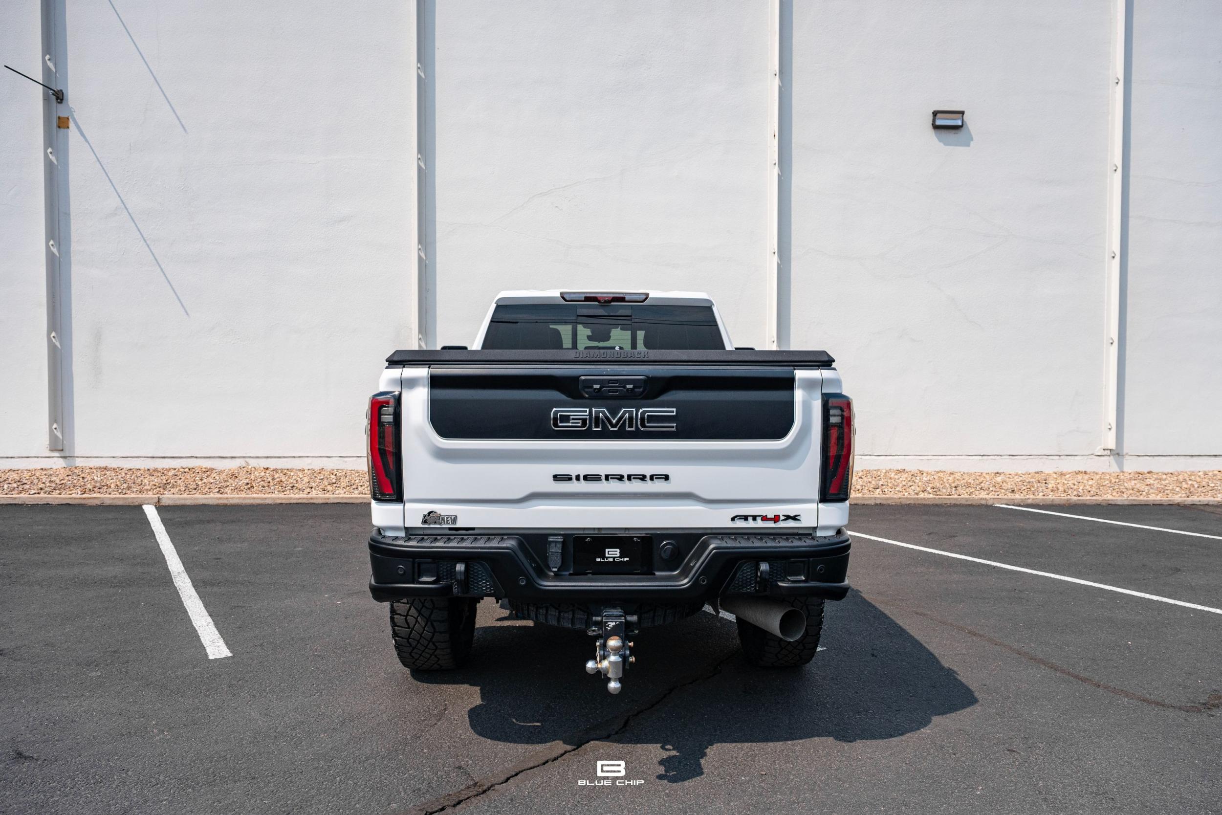 2024 GMC Sierra 2500 AT4X AEV Edition