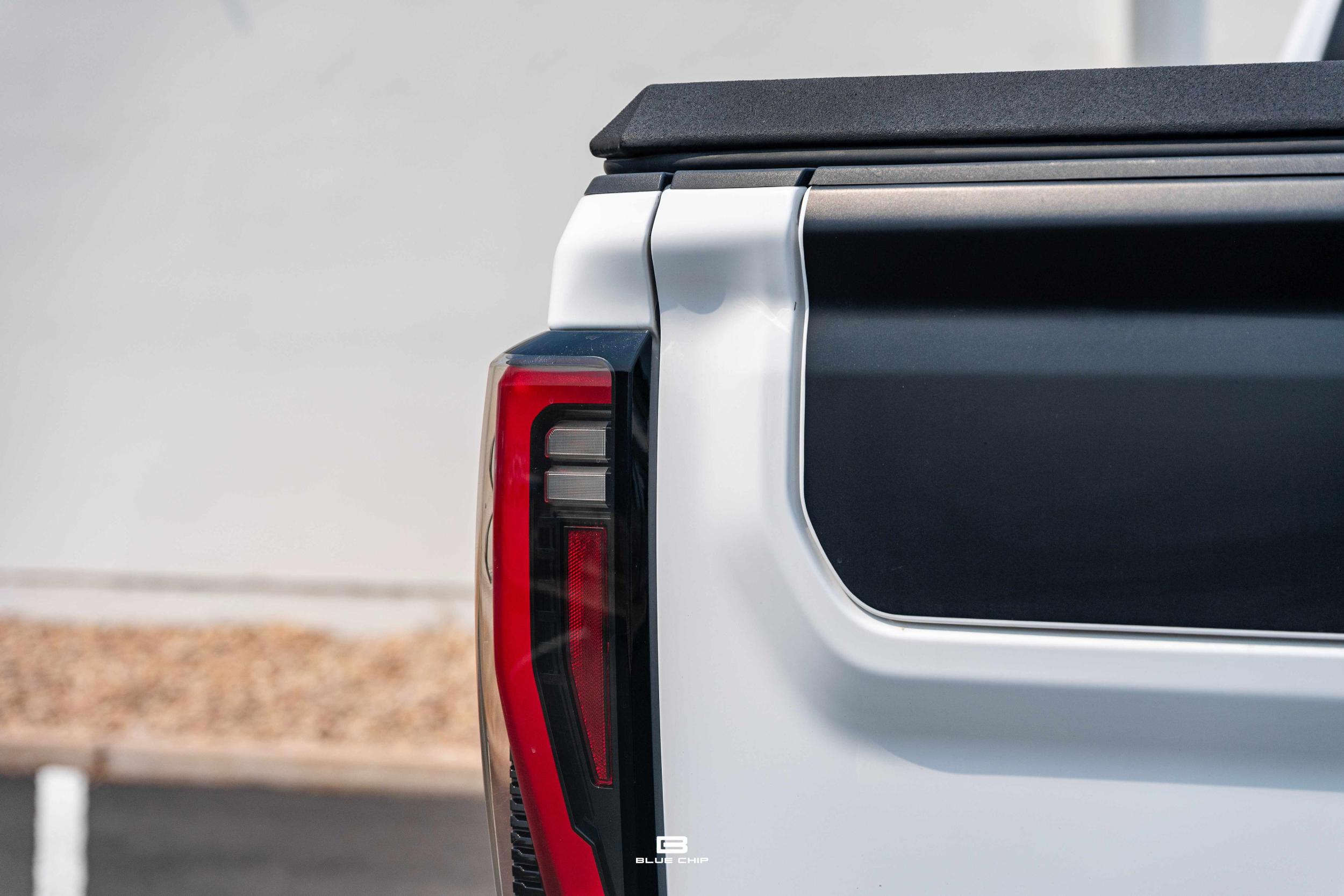 2024 GMC Sierra 2500 AT4X AEV Edition