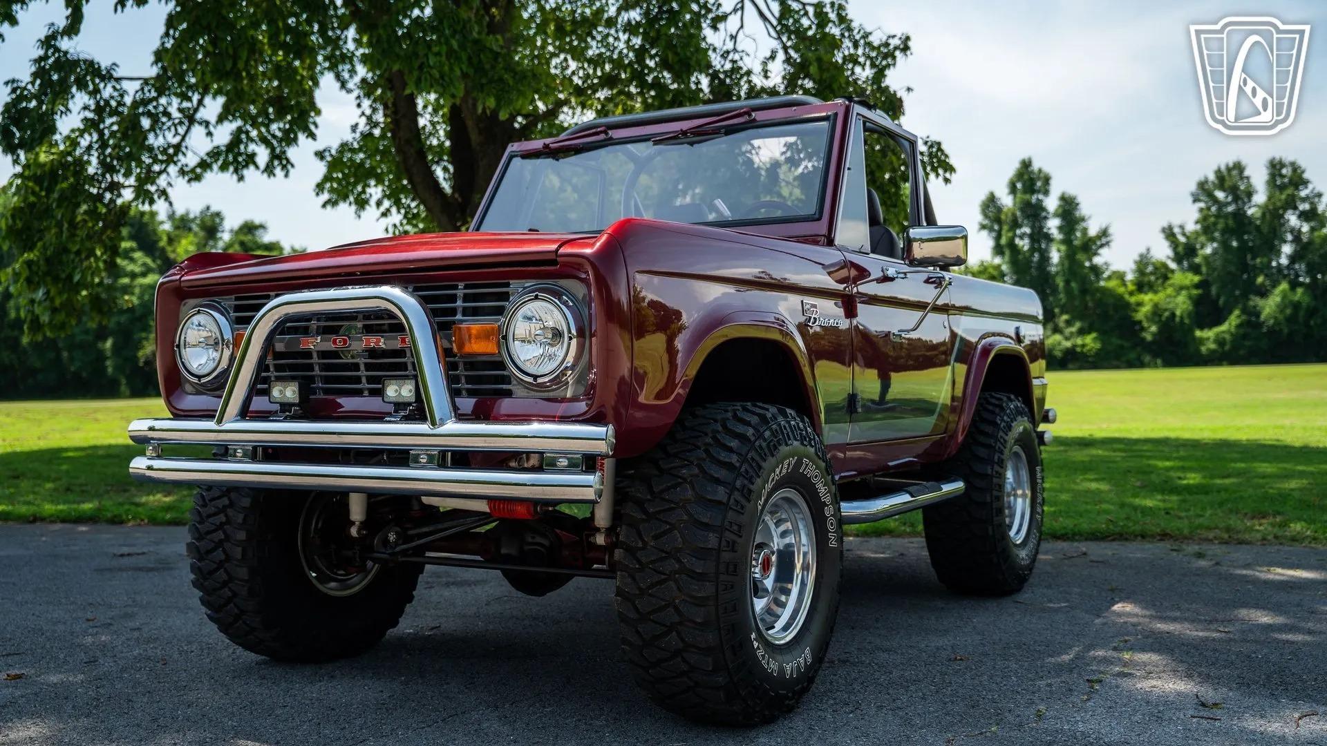 1975 Ford Bronco - 2