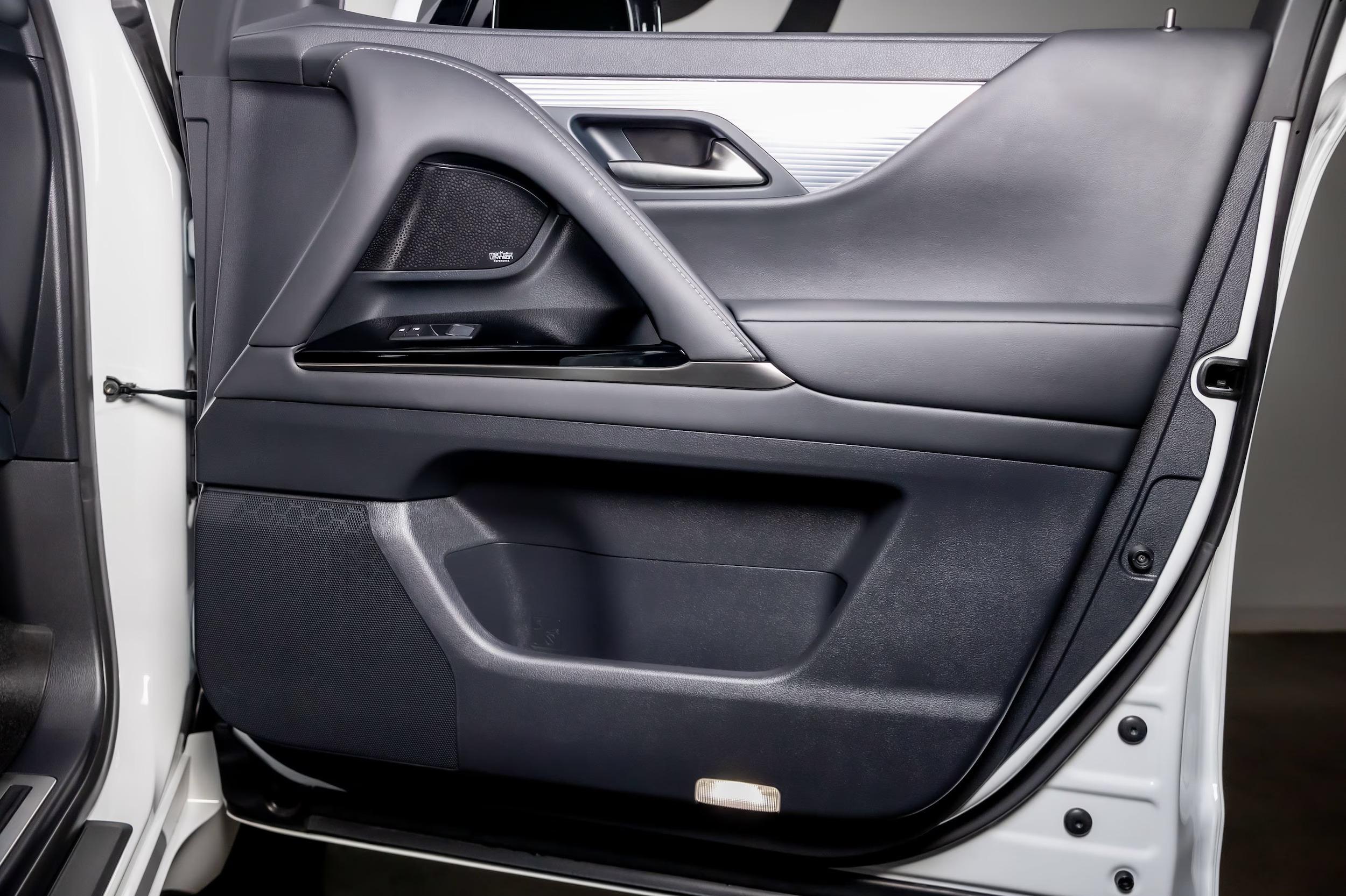 2024 Lexus LX600 F Sport