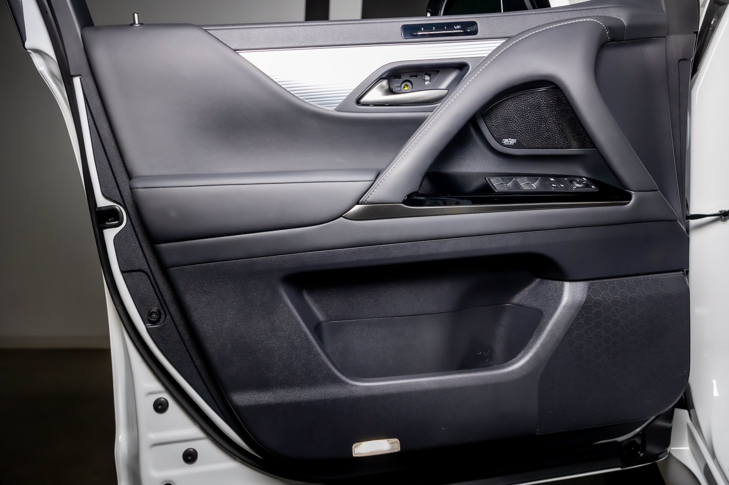 2024 Lexus LX600 F Sport