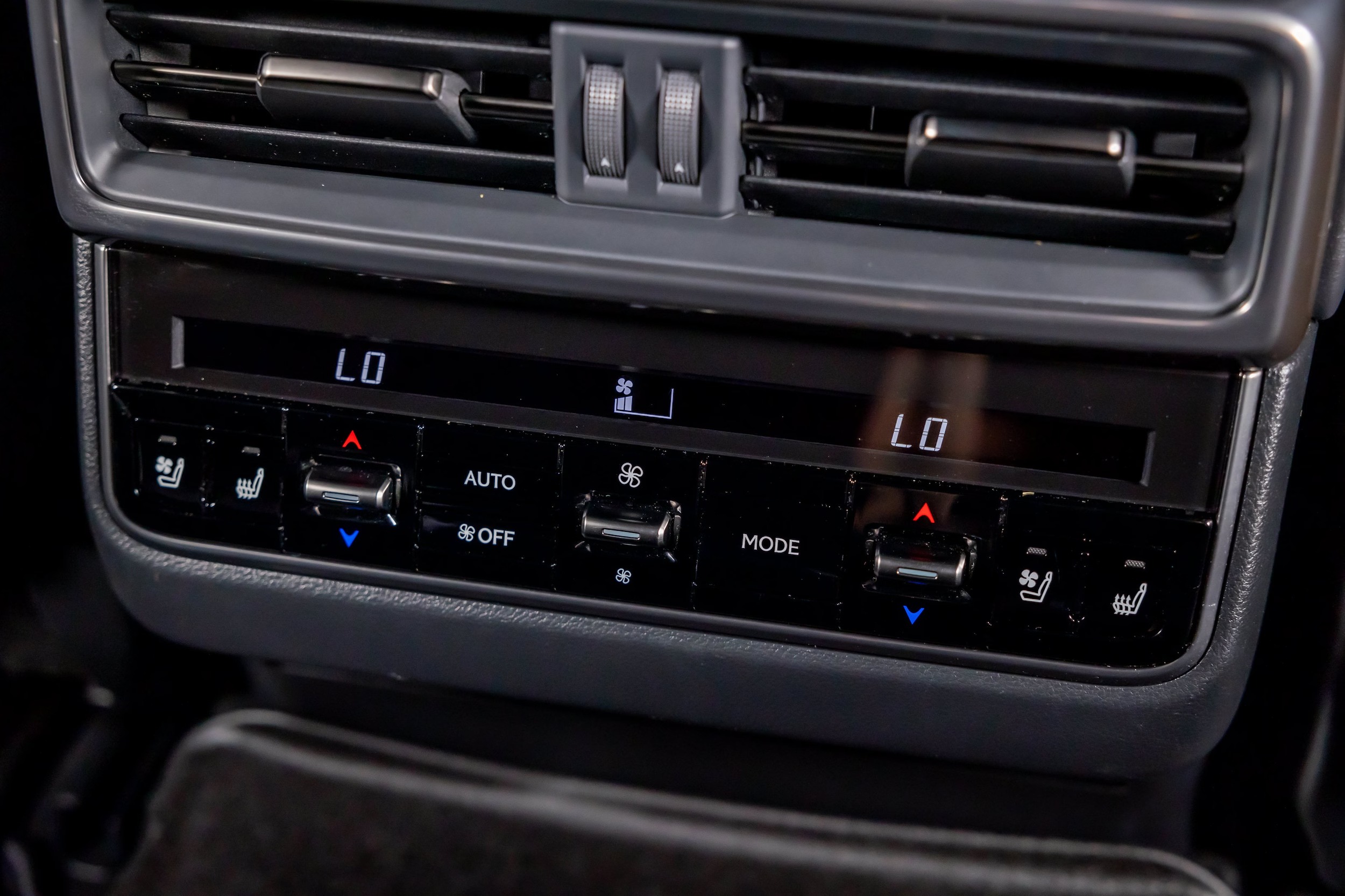 2024 Lexus LX600 F Sport