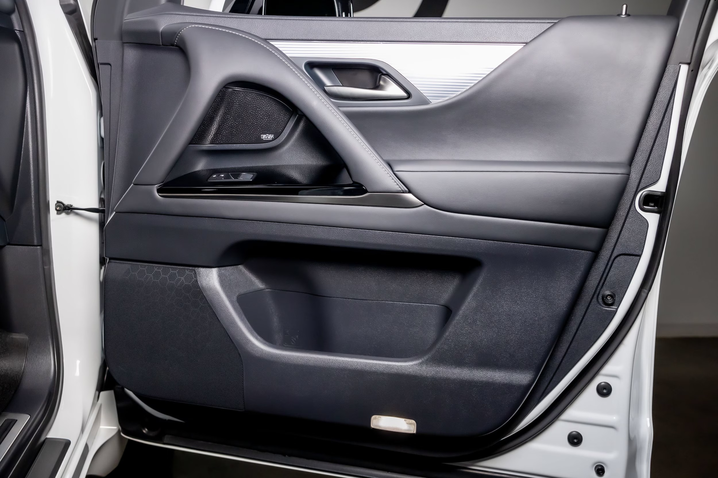 2024 Lexus LX600 F Sport