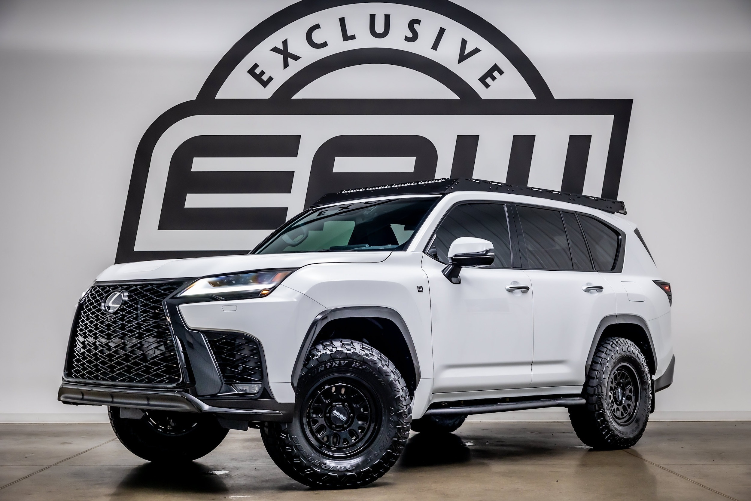  Lexus LX