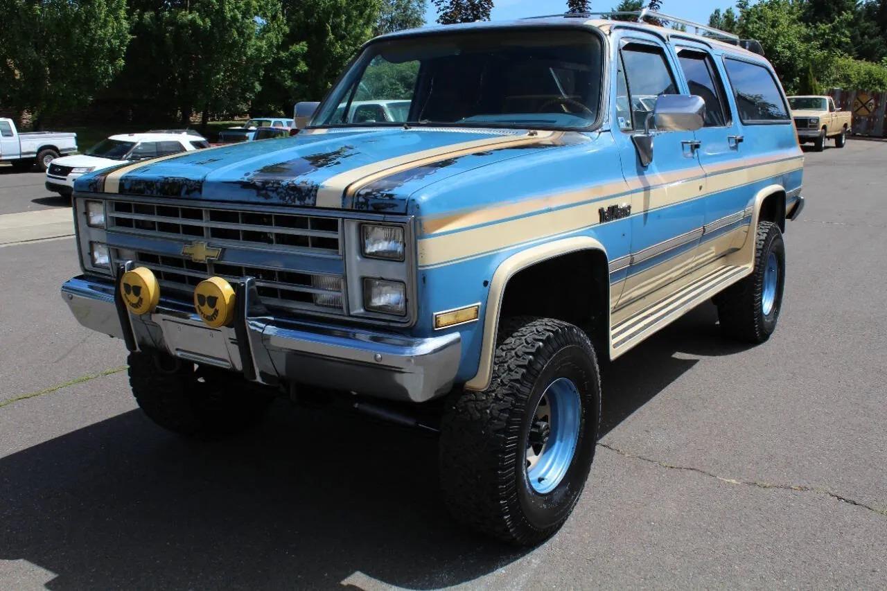  Chevrolet Suburban