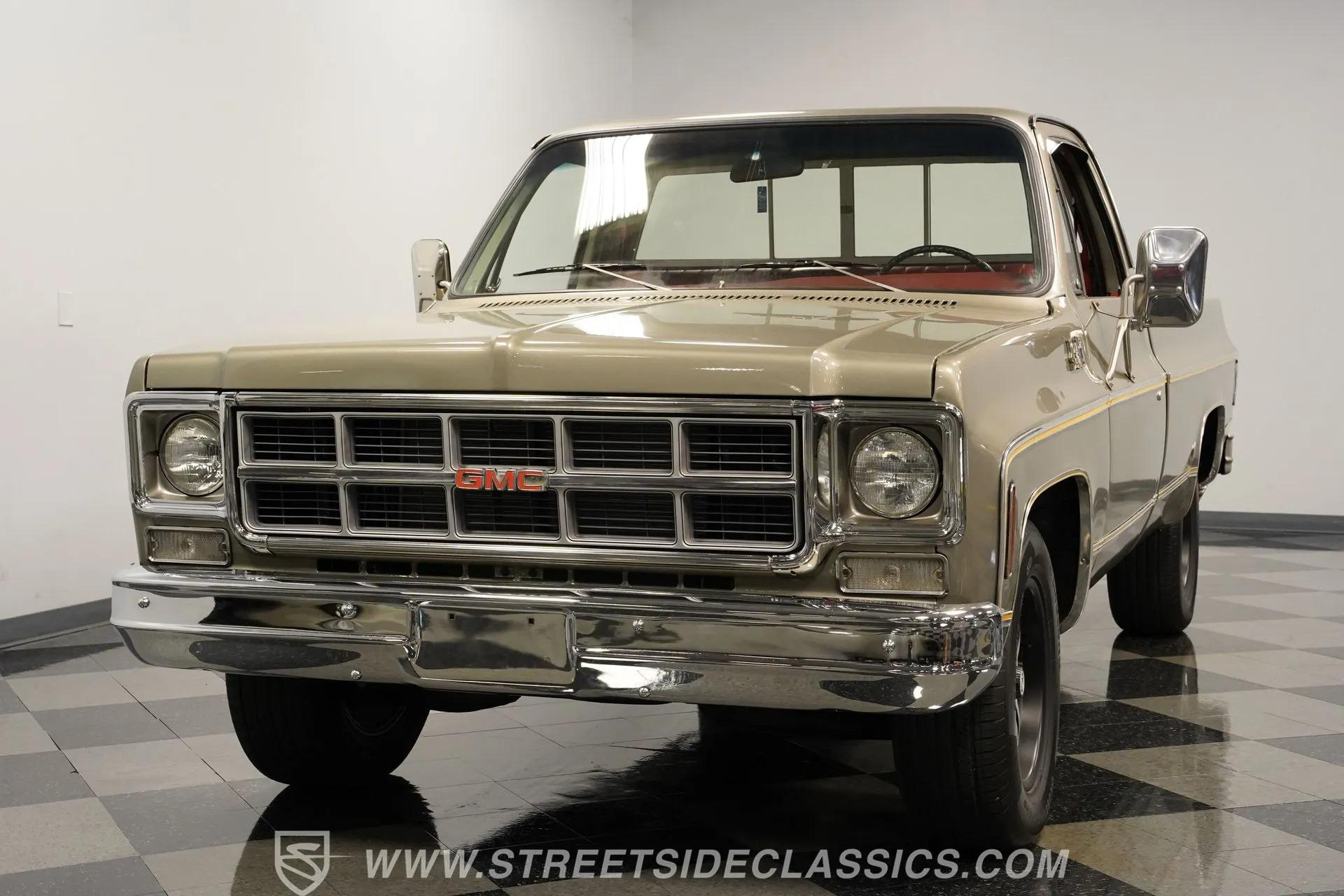 1977 GMC C1500 Royal Sierra