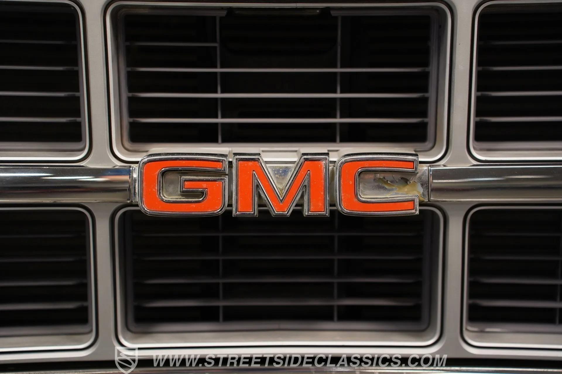 1977 GMC C1500 Royal Sierra