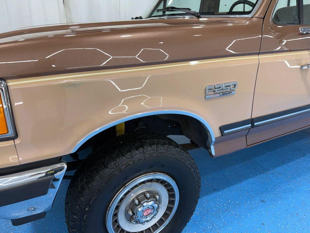 1989 Ford F-250 XLT Lariat