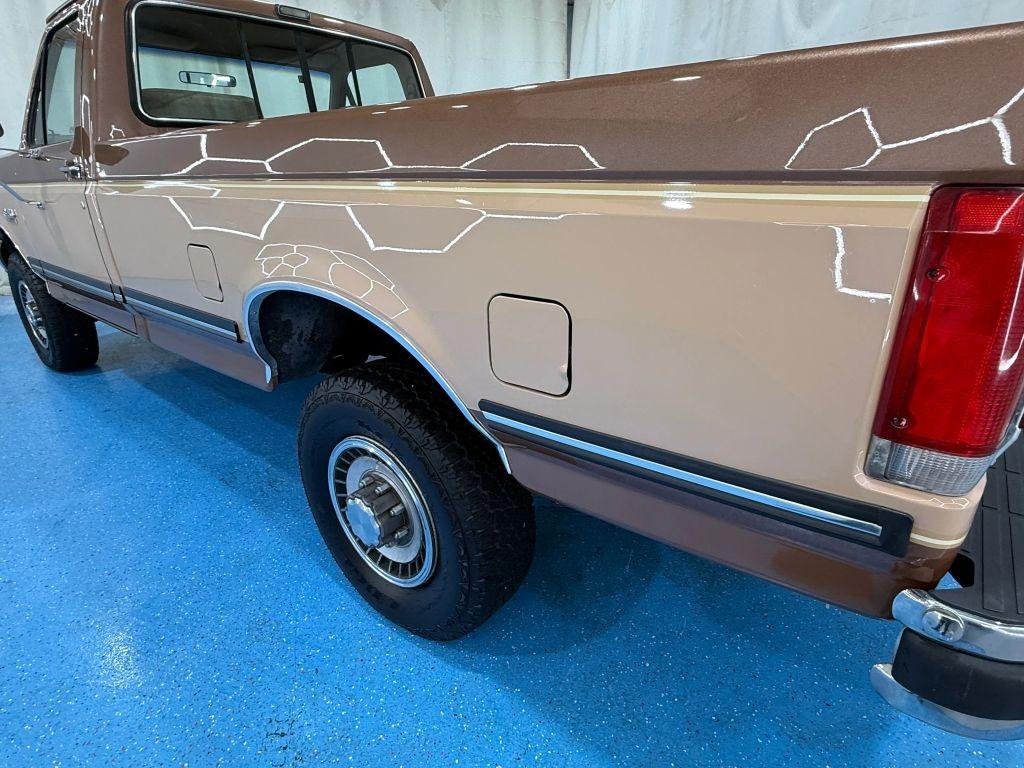 1989 Ford F-250 XLT Lariat