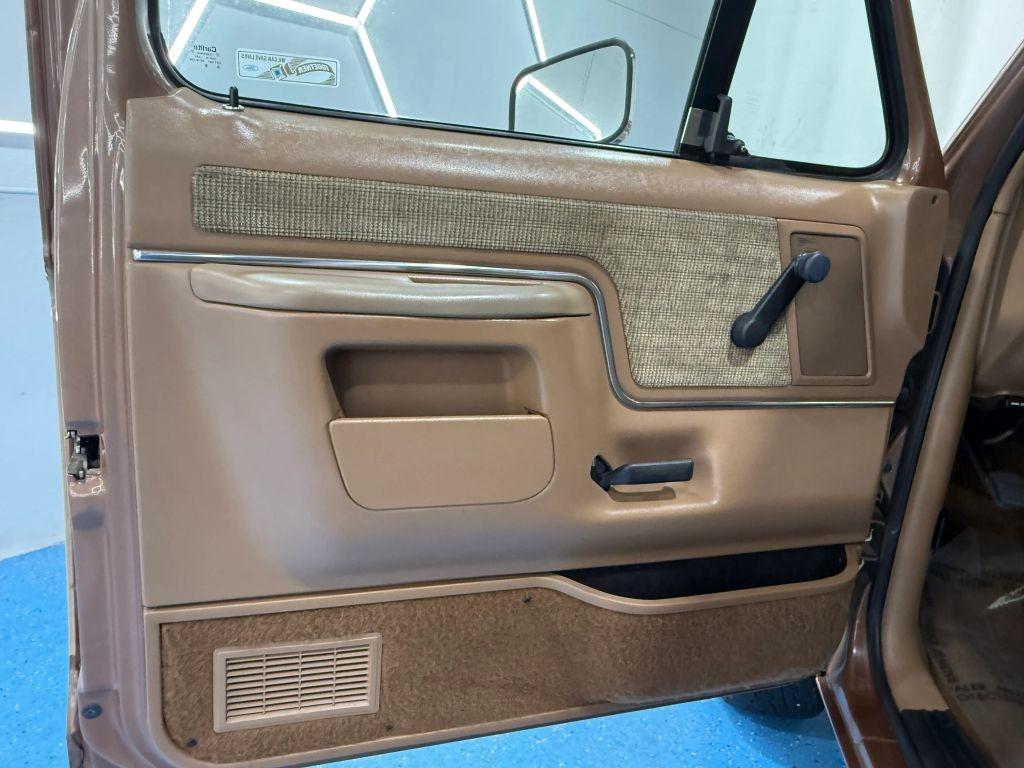 1989 Ford F-250 XLT Lariat