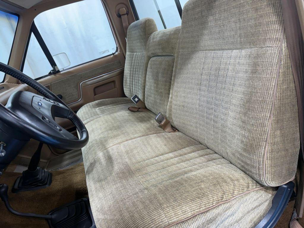 1989 Ford F-250 XLT Lariat