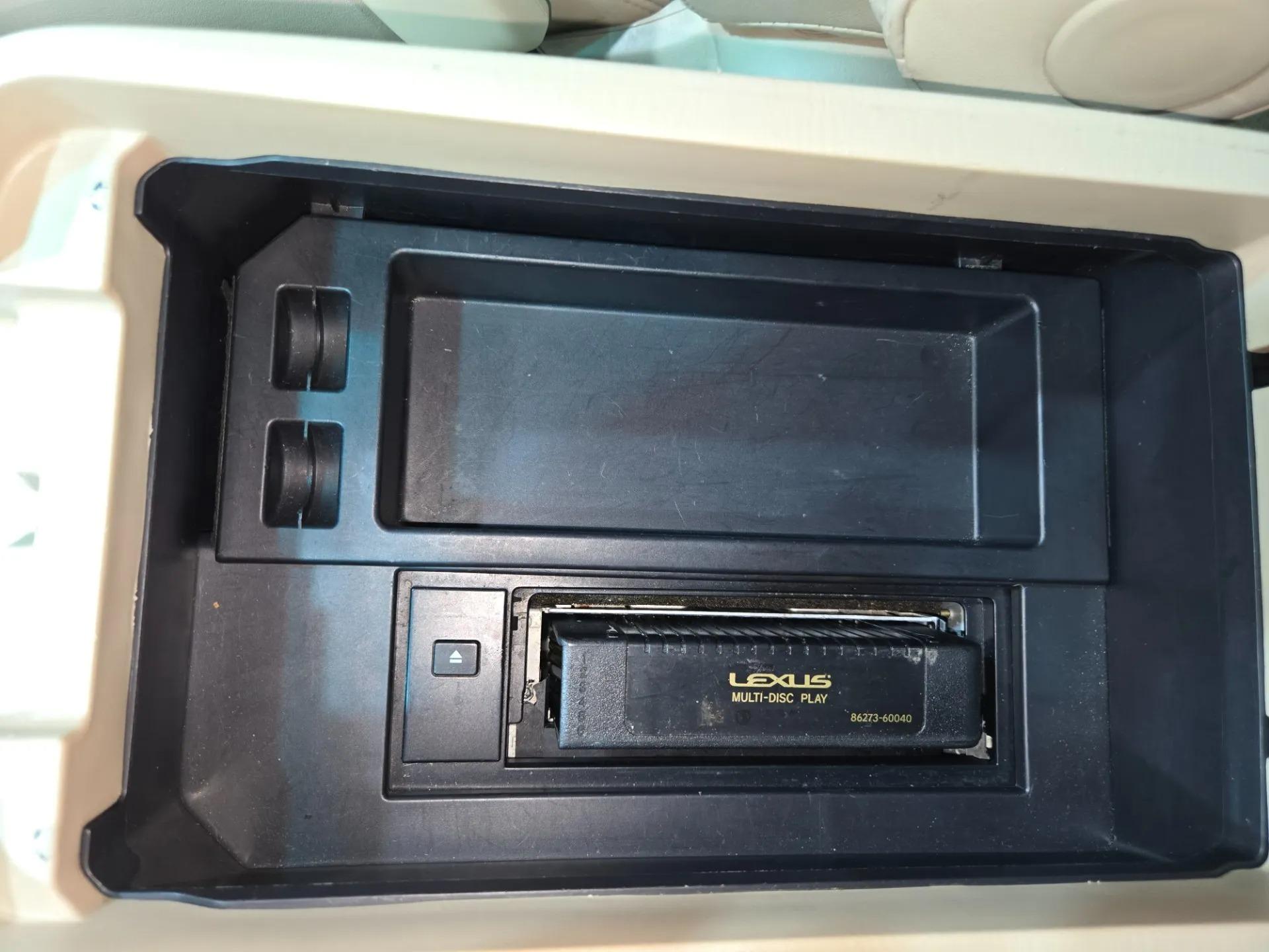 2004 Lexus LX 470