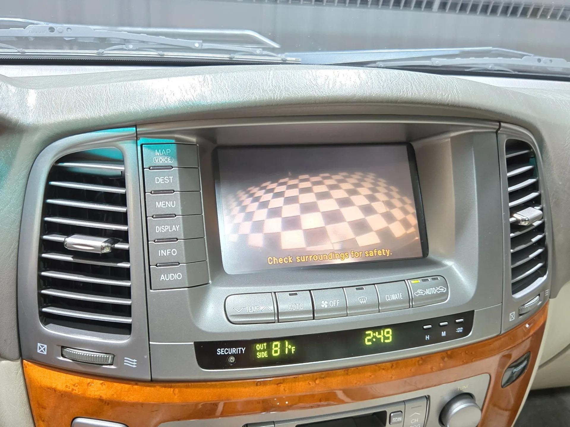 2004 Lexus LX 470