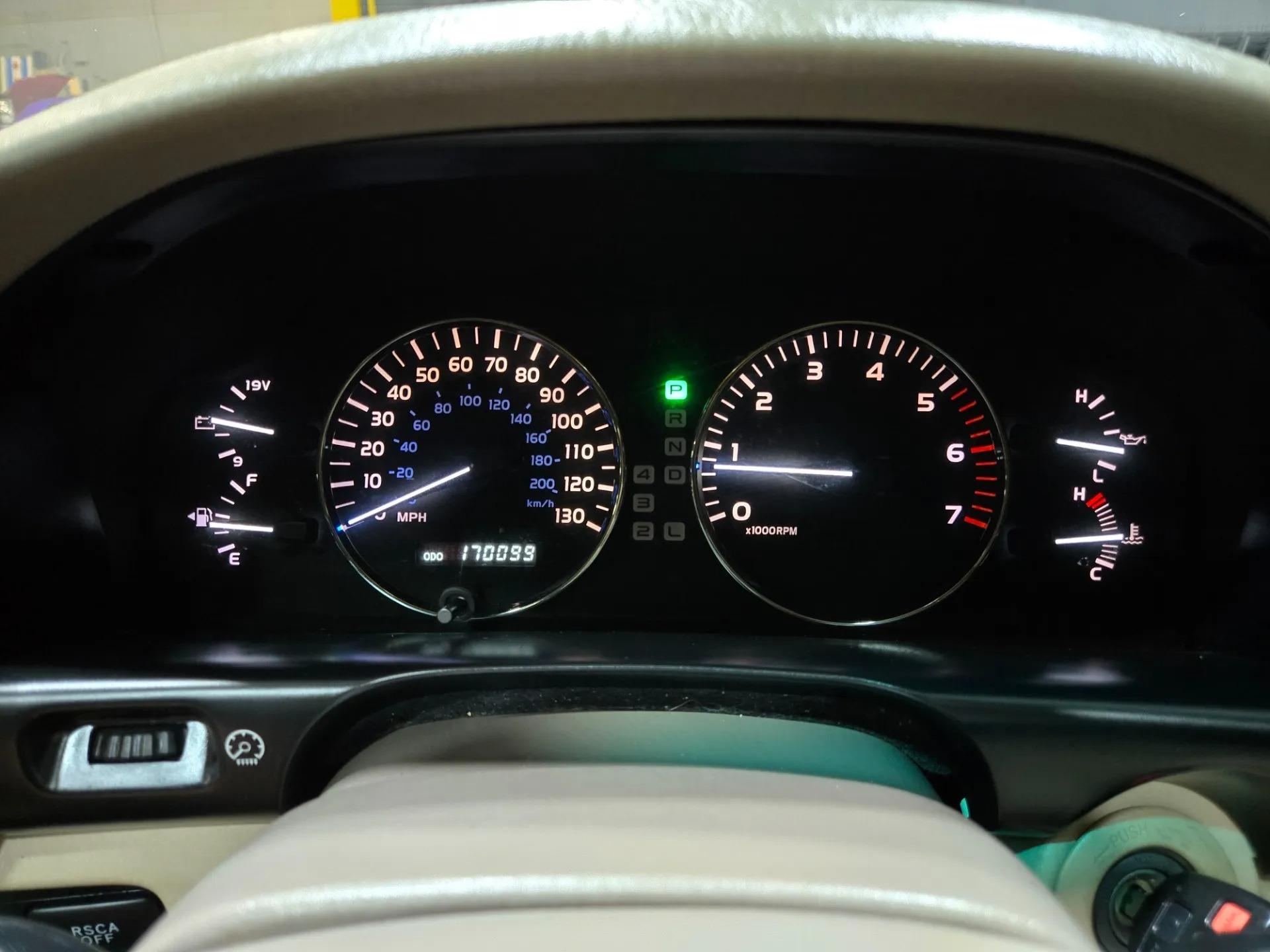 2004 Lexus LX 470