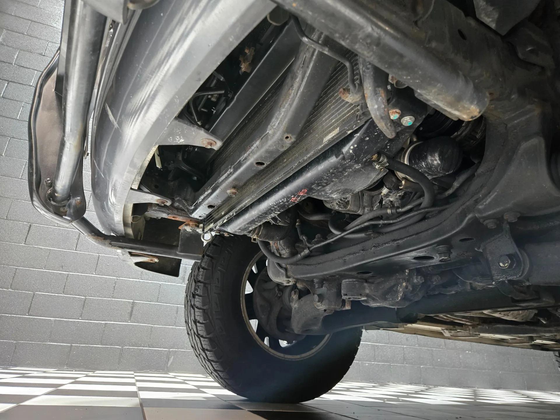 2004 Lexus LX 470