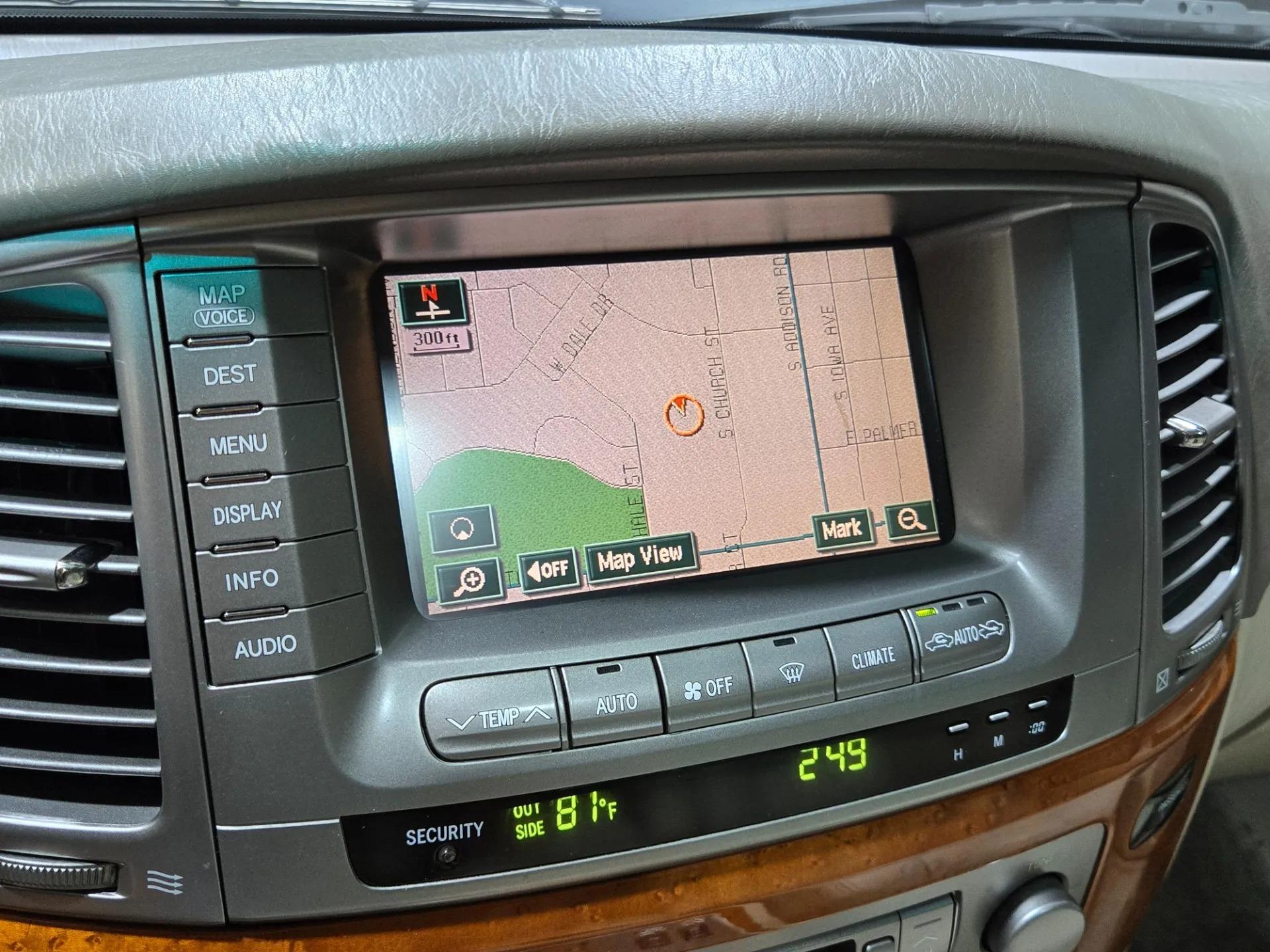 2004 Lexus LX 470