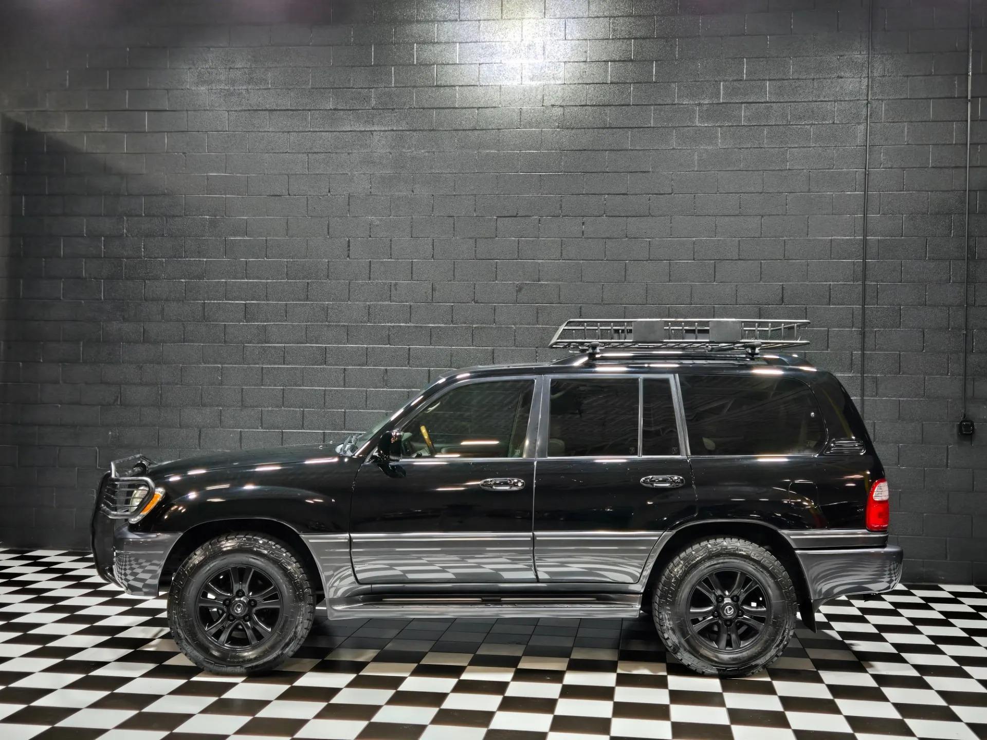 2004 Lexus LX 470 - 4