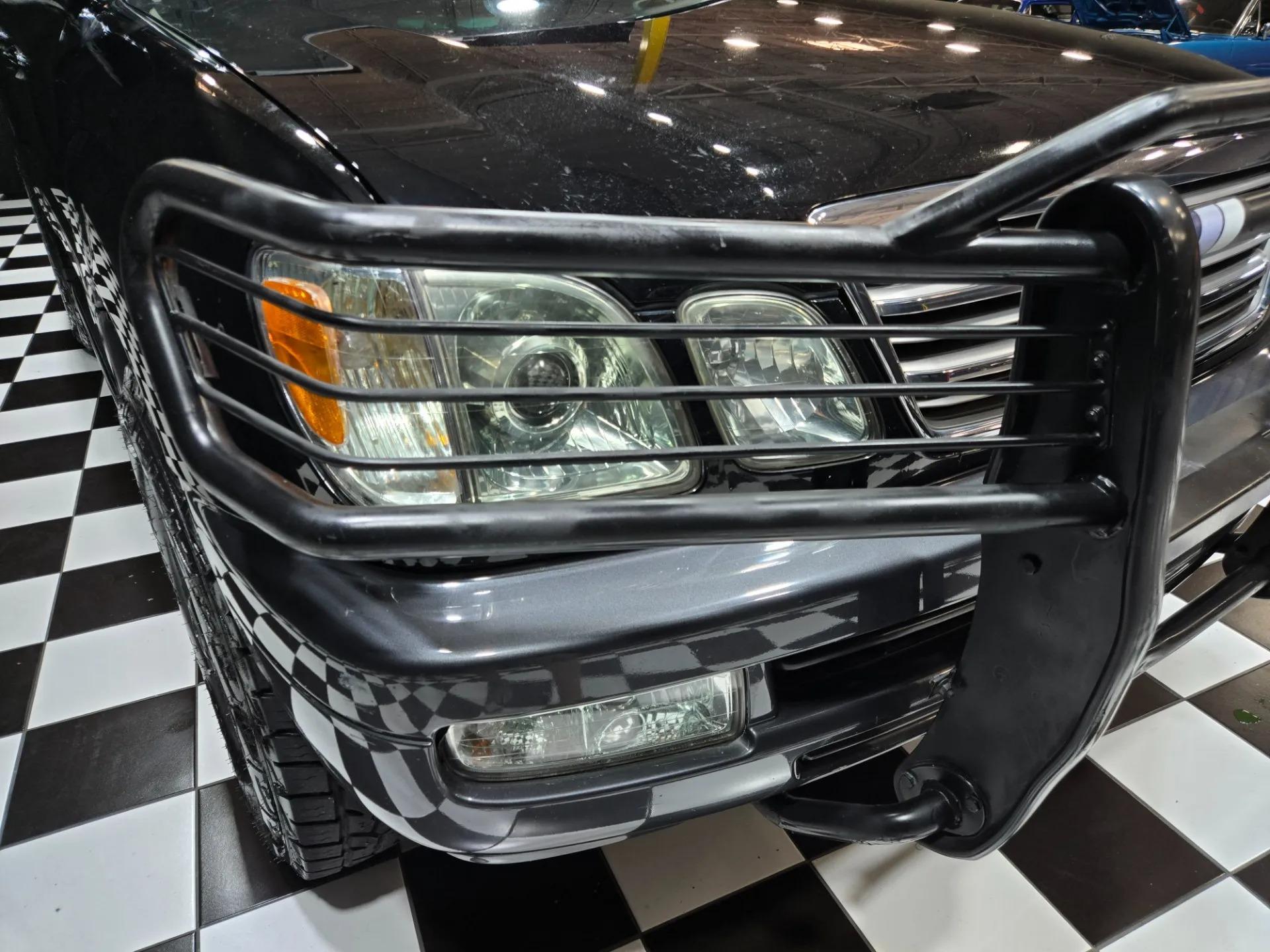 2004 Lexus LX 470