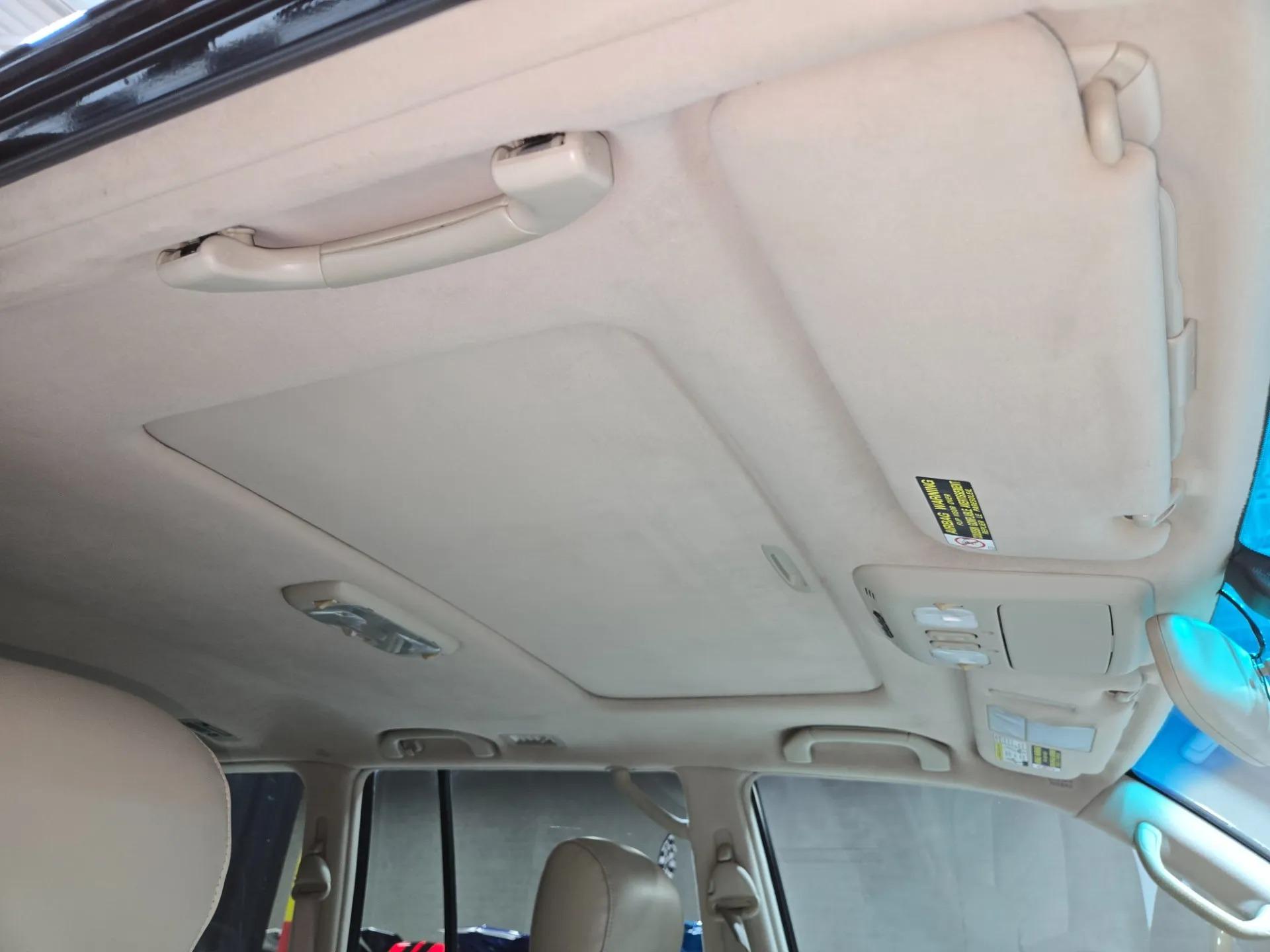 2004 Lexus LX 470