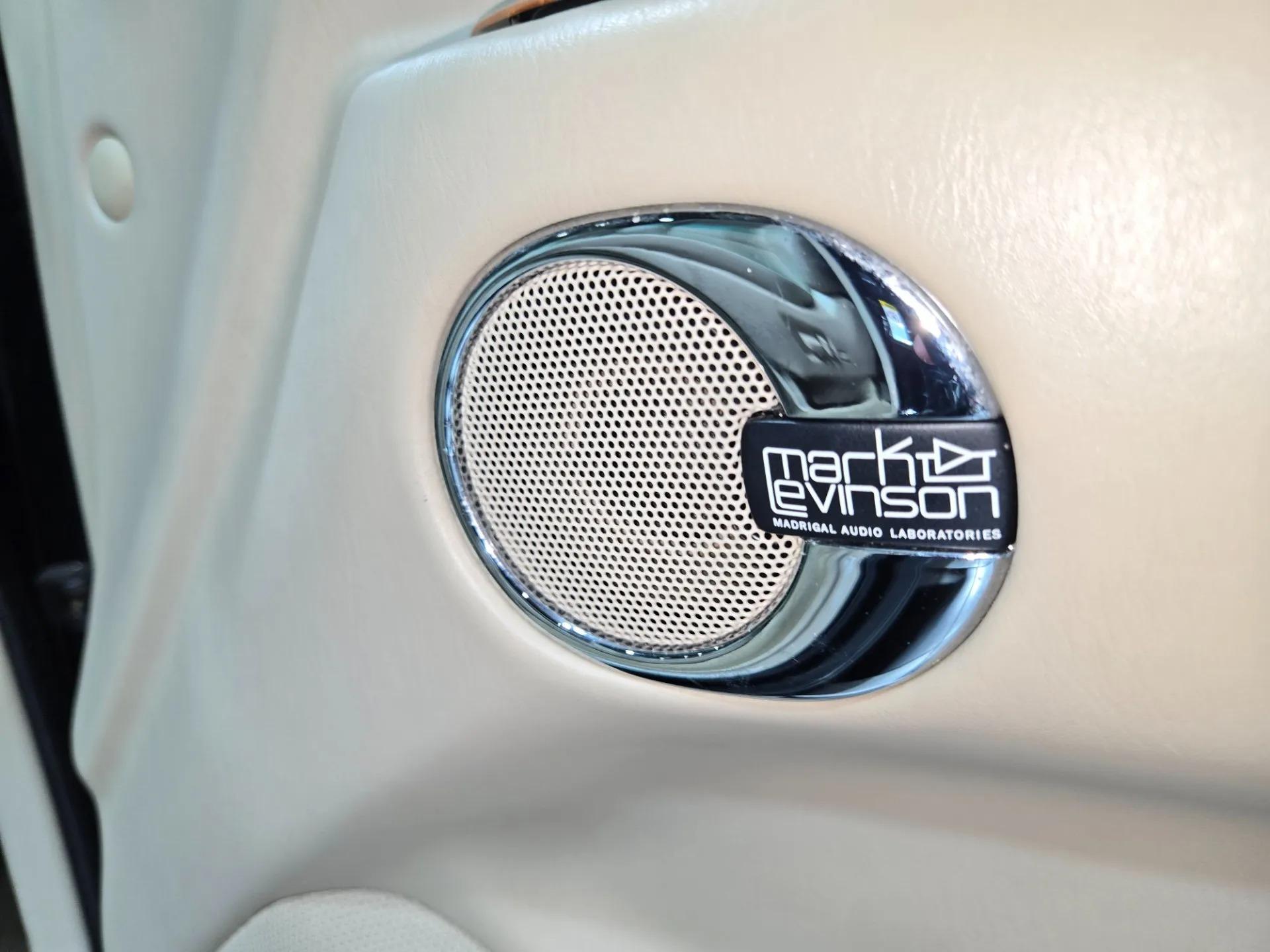 2004 Lexus LX 470
