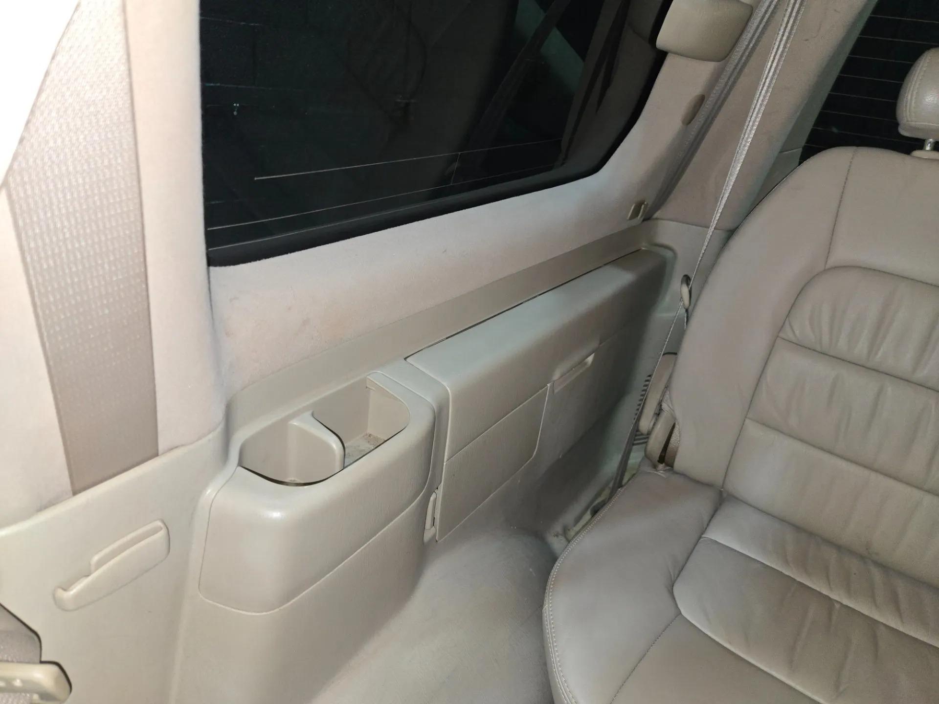 2004 Lexus LX 470