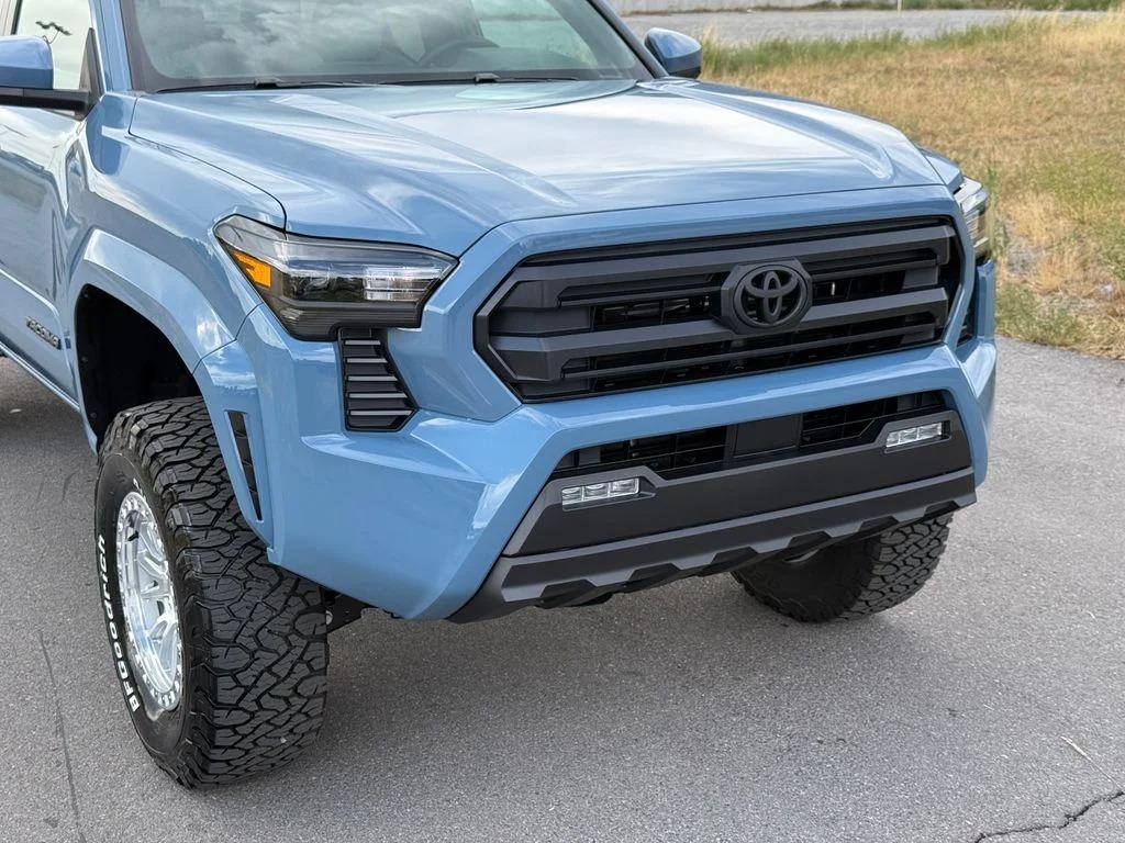 2026 Toyota Tacoma SR5 - 2