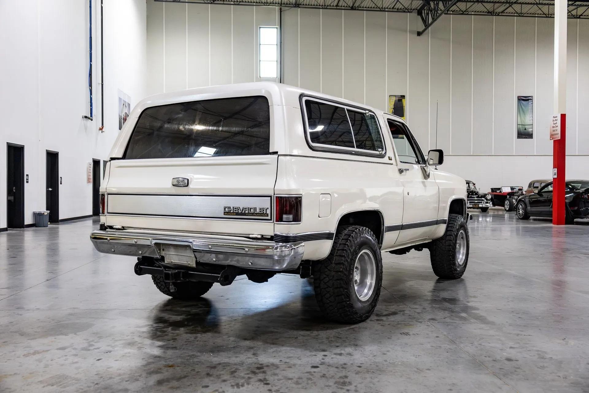 1990 Chevrolet Blazer K5 - 4