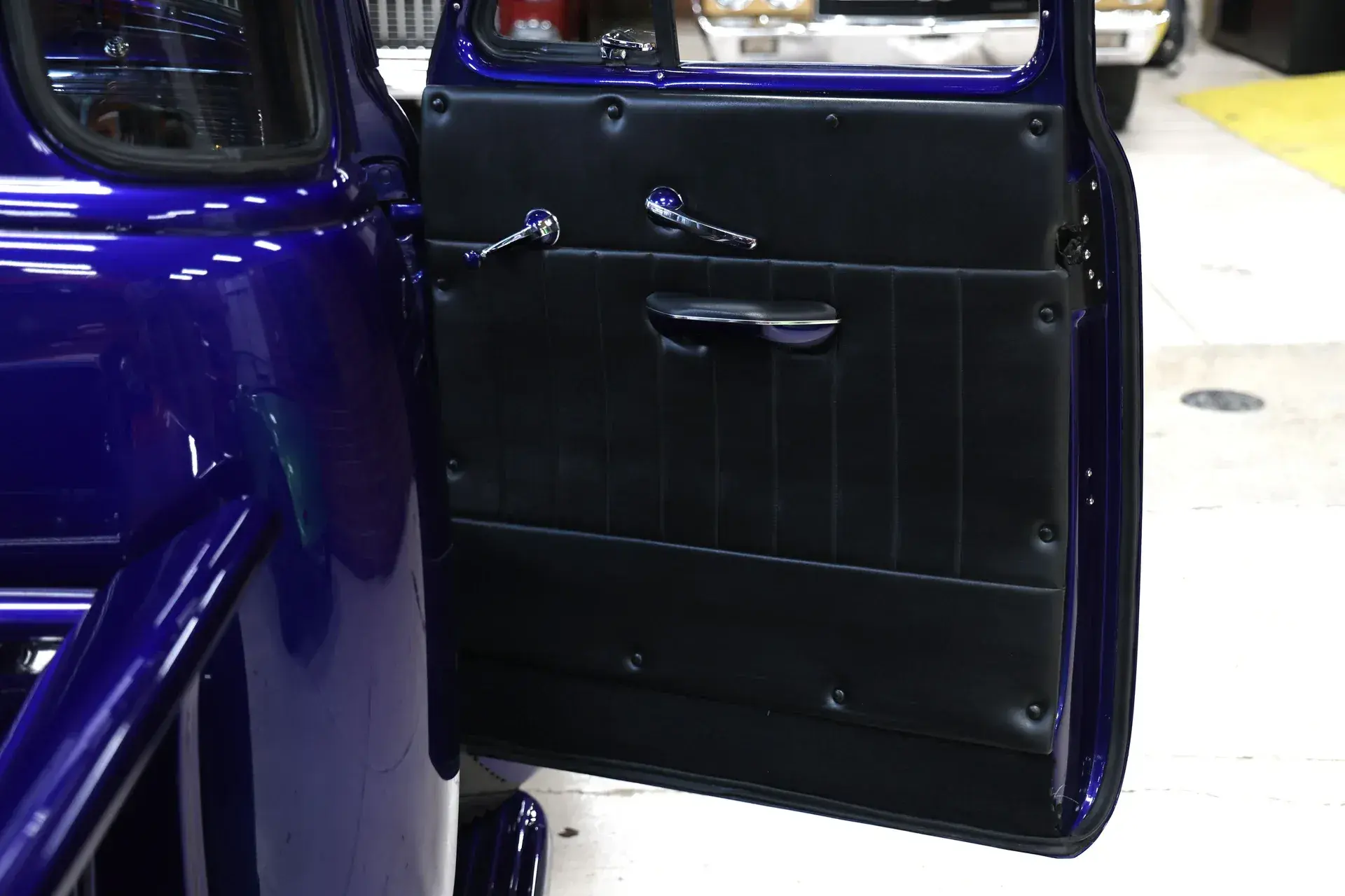 1953 Chevrolet 3100 5-Window Restomod