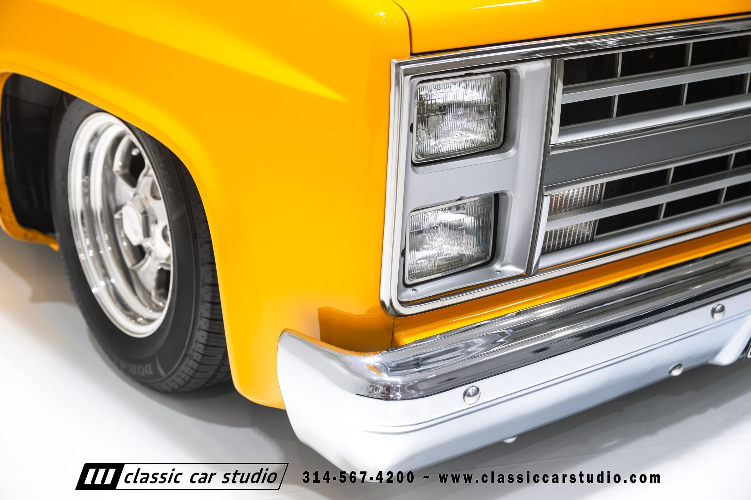 1987 Chevrolet R10 Fleetside - 3