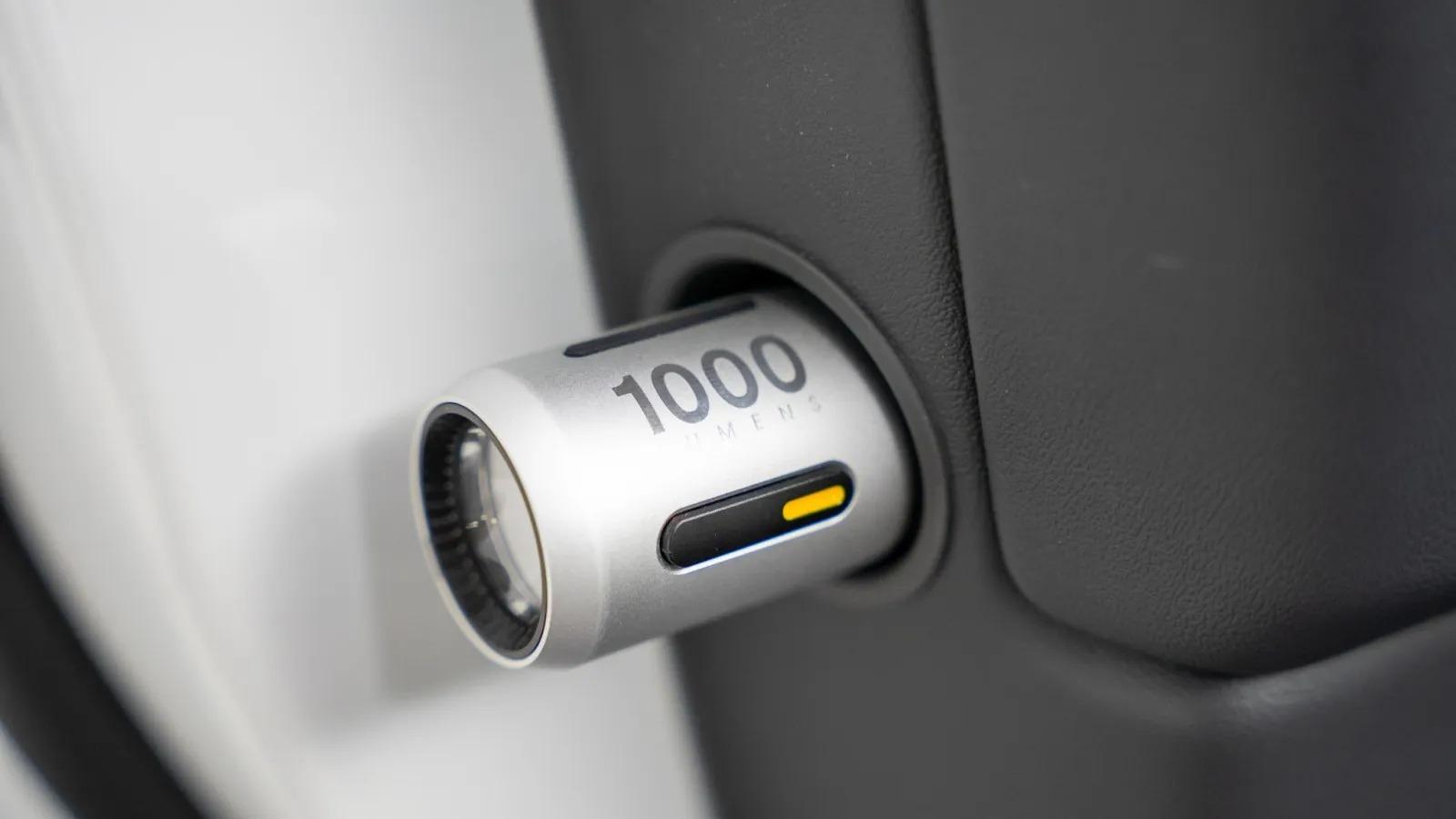2025 Rivian R1S Premium