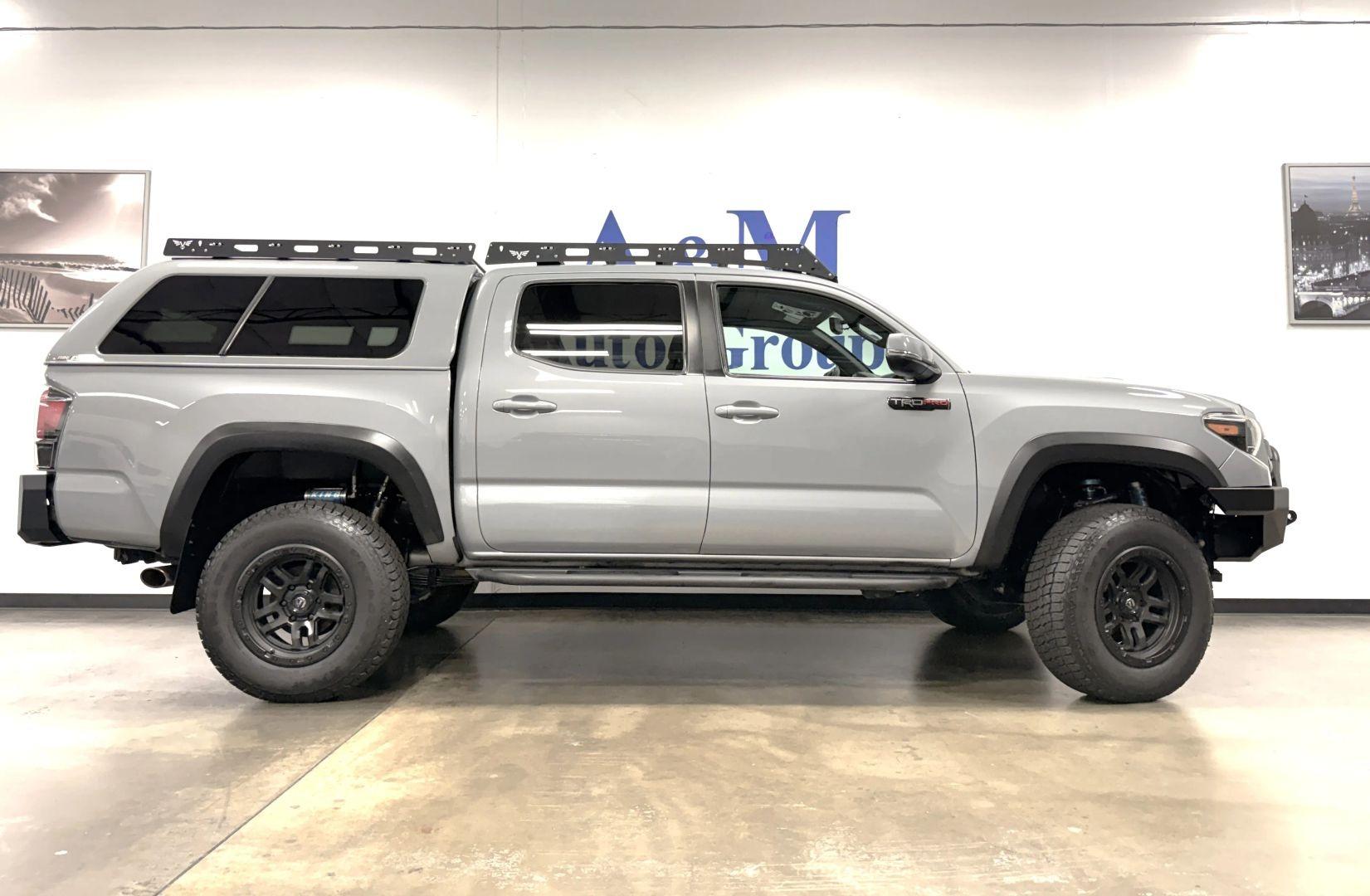 2017 Toyota Tacoma TRD Pro - 3