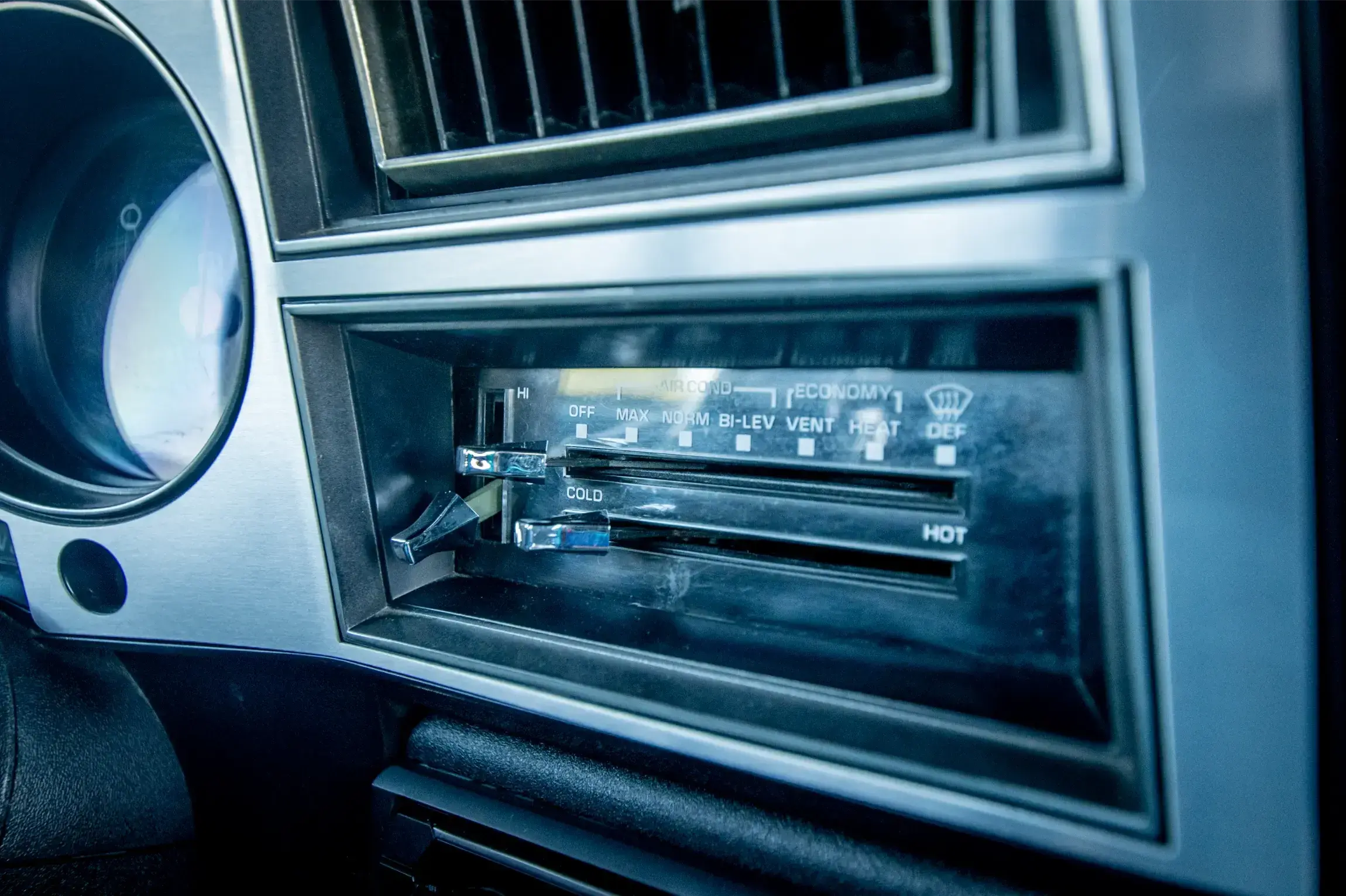 Sold: 1990 Chevrolet K5 Blazer V1500 4×4