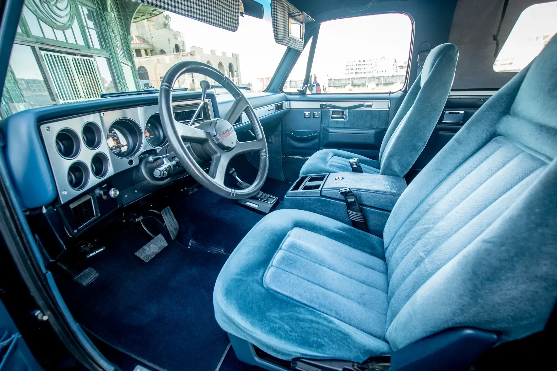 Sold: 1990 Chevrolet K5 Blazer V1500 4×4