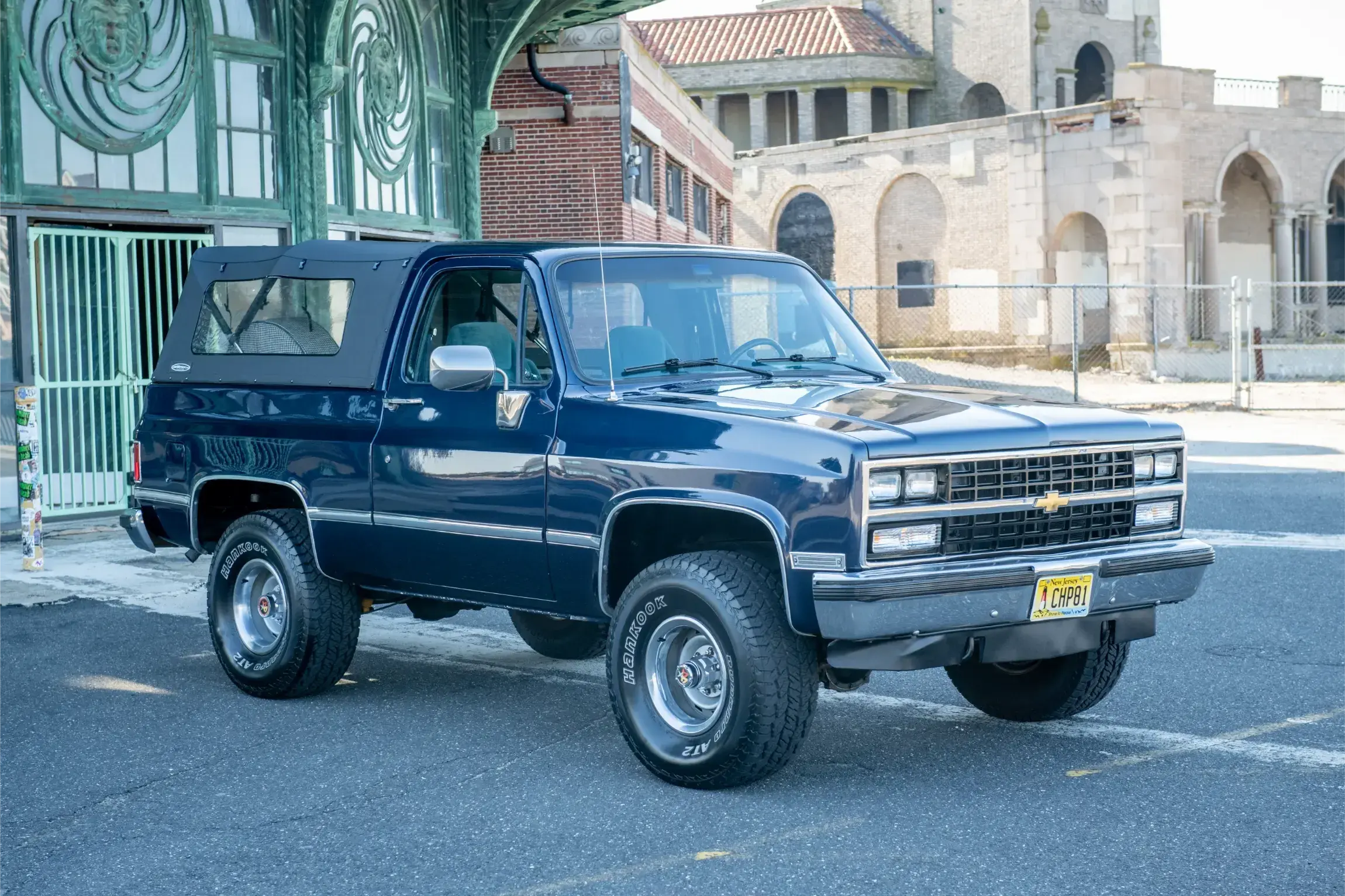 Sold: 1990 Chevrolet K5 Blazer V1500 4×4