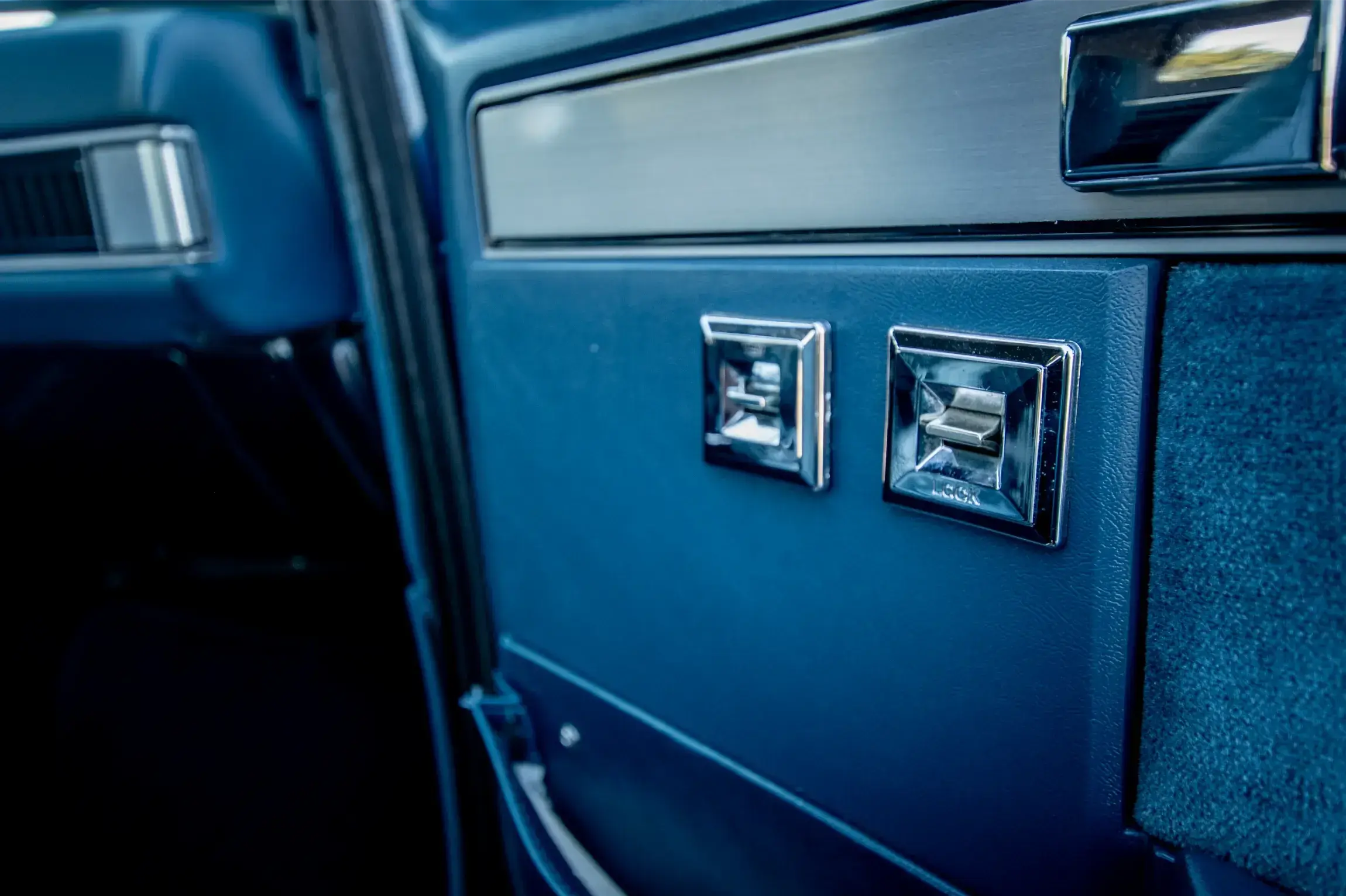 Sold: 1990 Chevrolet K5 Blazer V1500 4×4