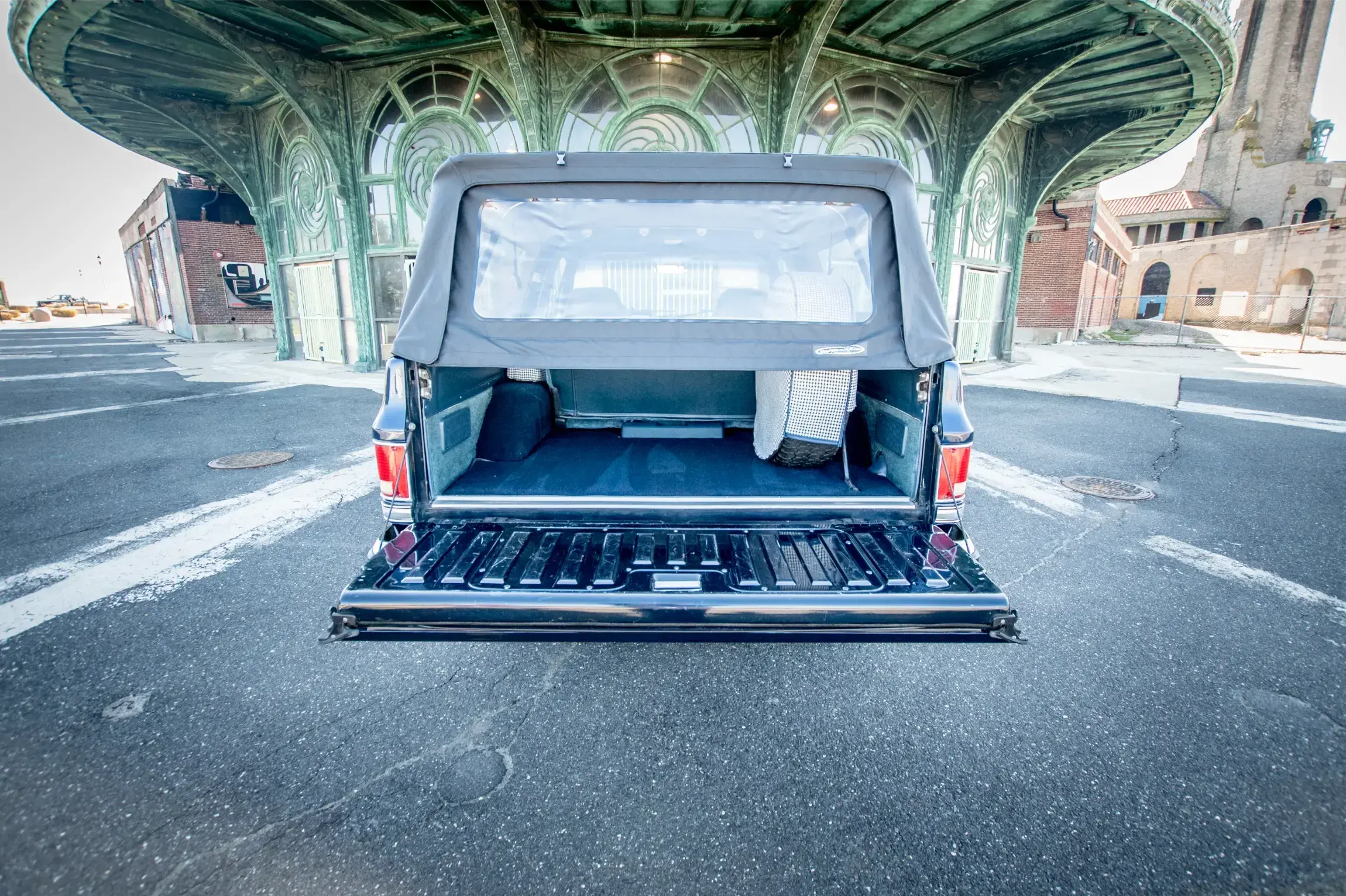 Sold: 1990 Chevrolet K5 Blazer V1500 4×4