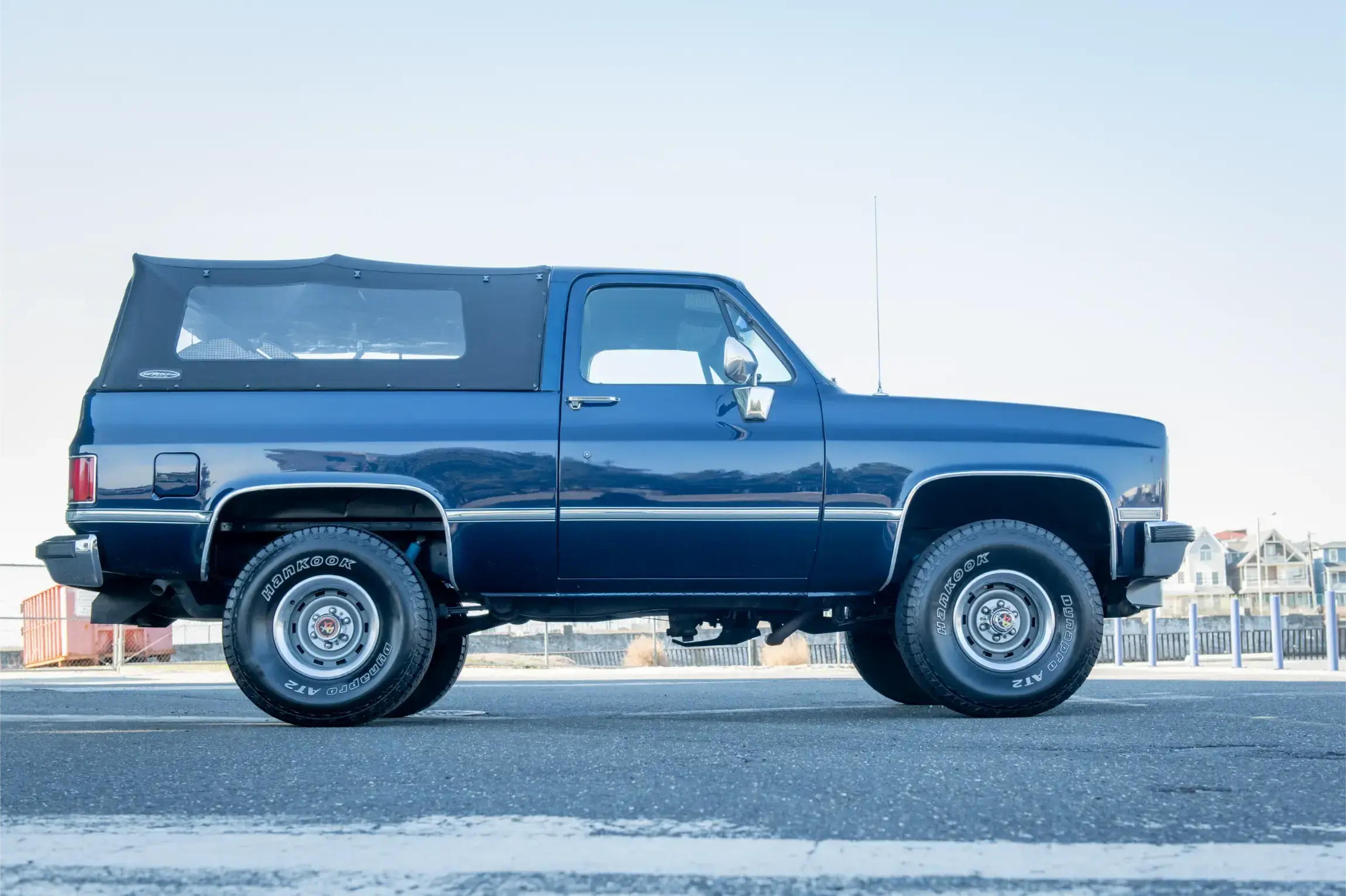 Sold: 1990 Chevrolet K5 Blazer V1500 4×4