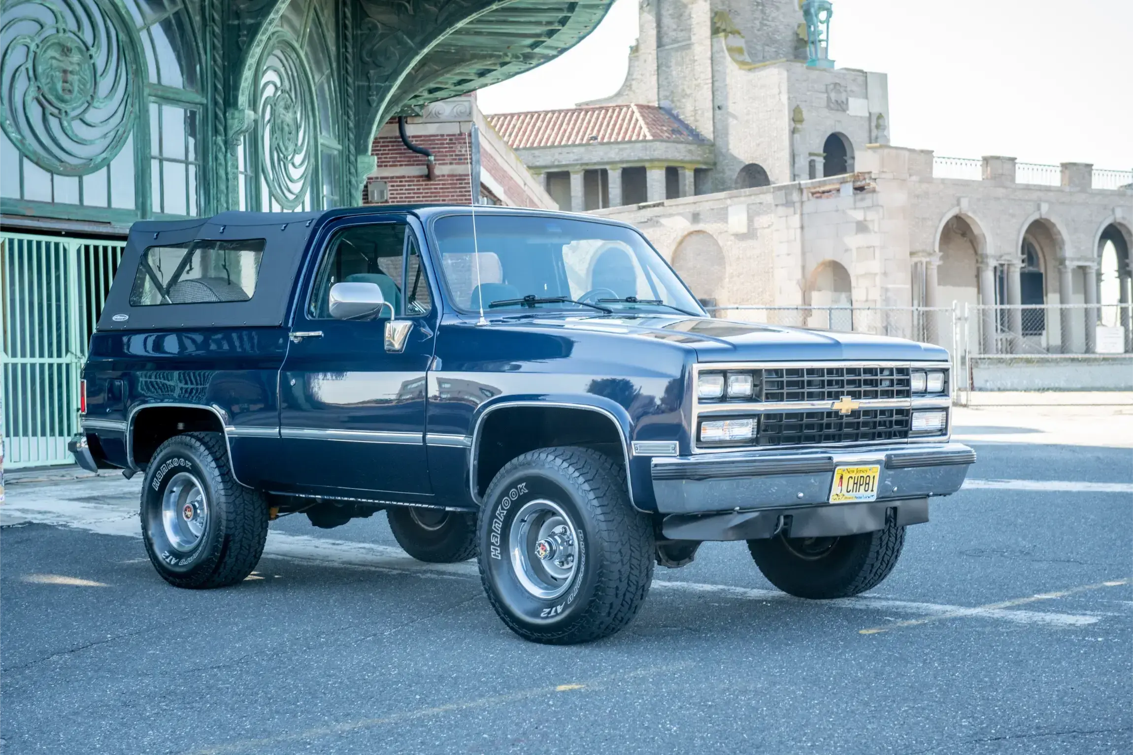 Sold: 1990 Chevrolet K5 Blazer V1500 4×4