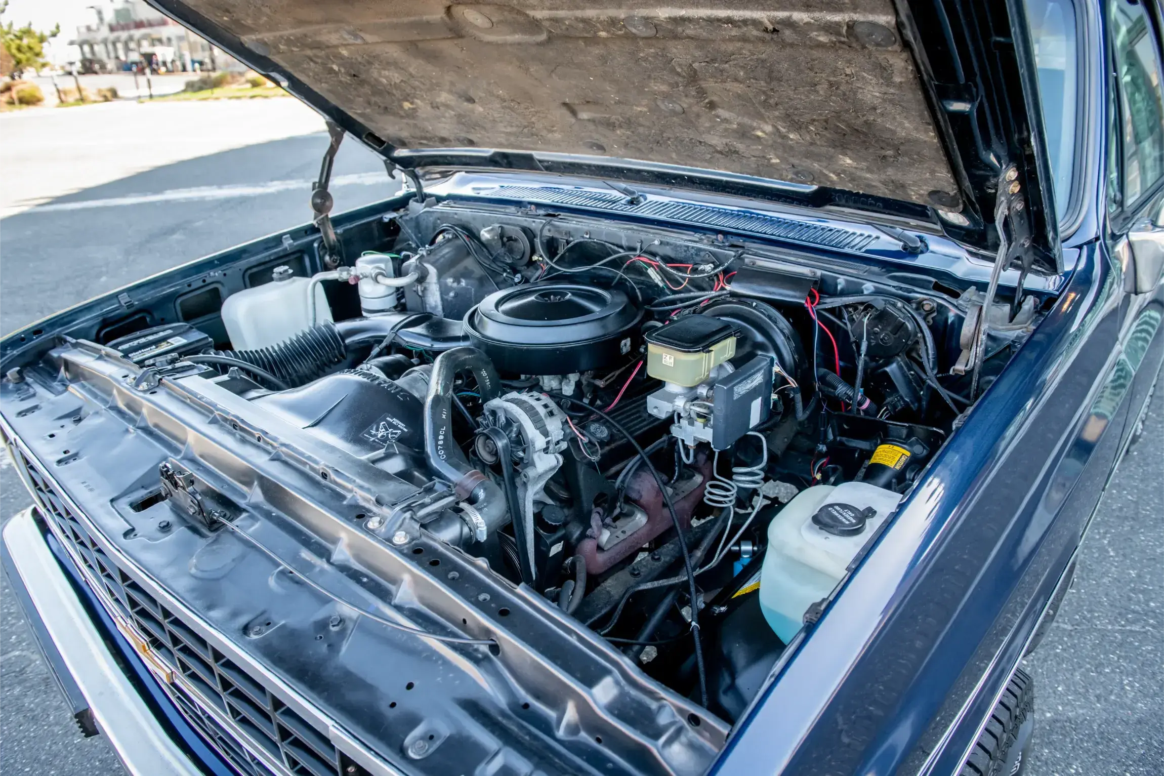 Sold: 1990 Chevrolet K5 Blazer V1500 4×4