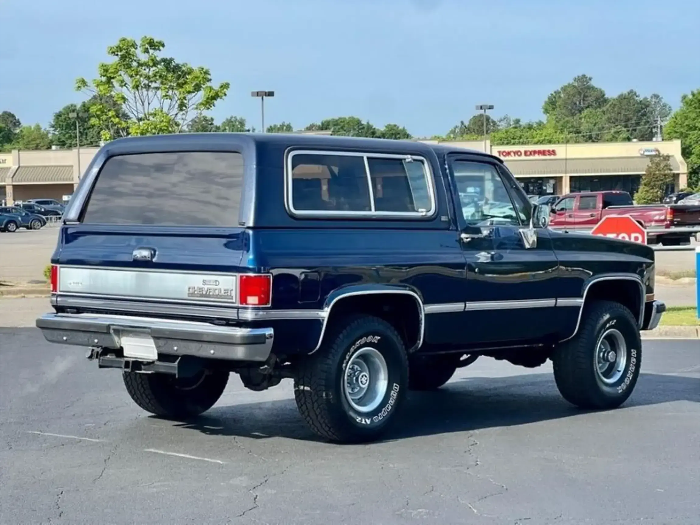 Sold: 1990 Chevrolet K5 Blazer V1500 4×4