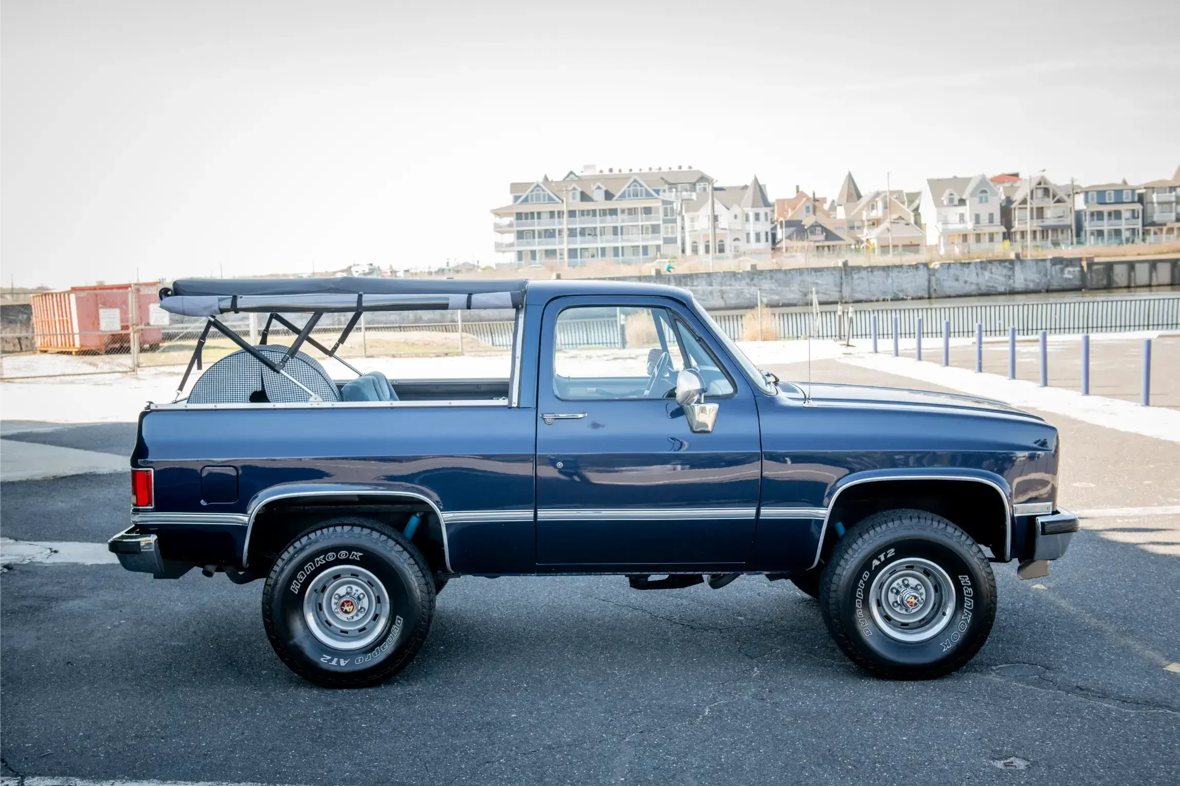 Sold: 1990 Chevrolet K5 Blazer V1500 4×4