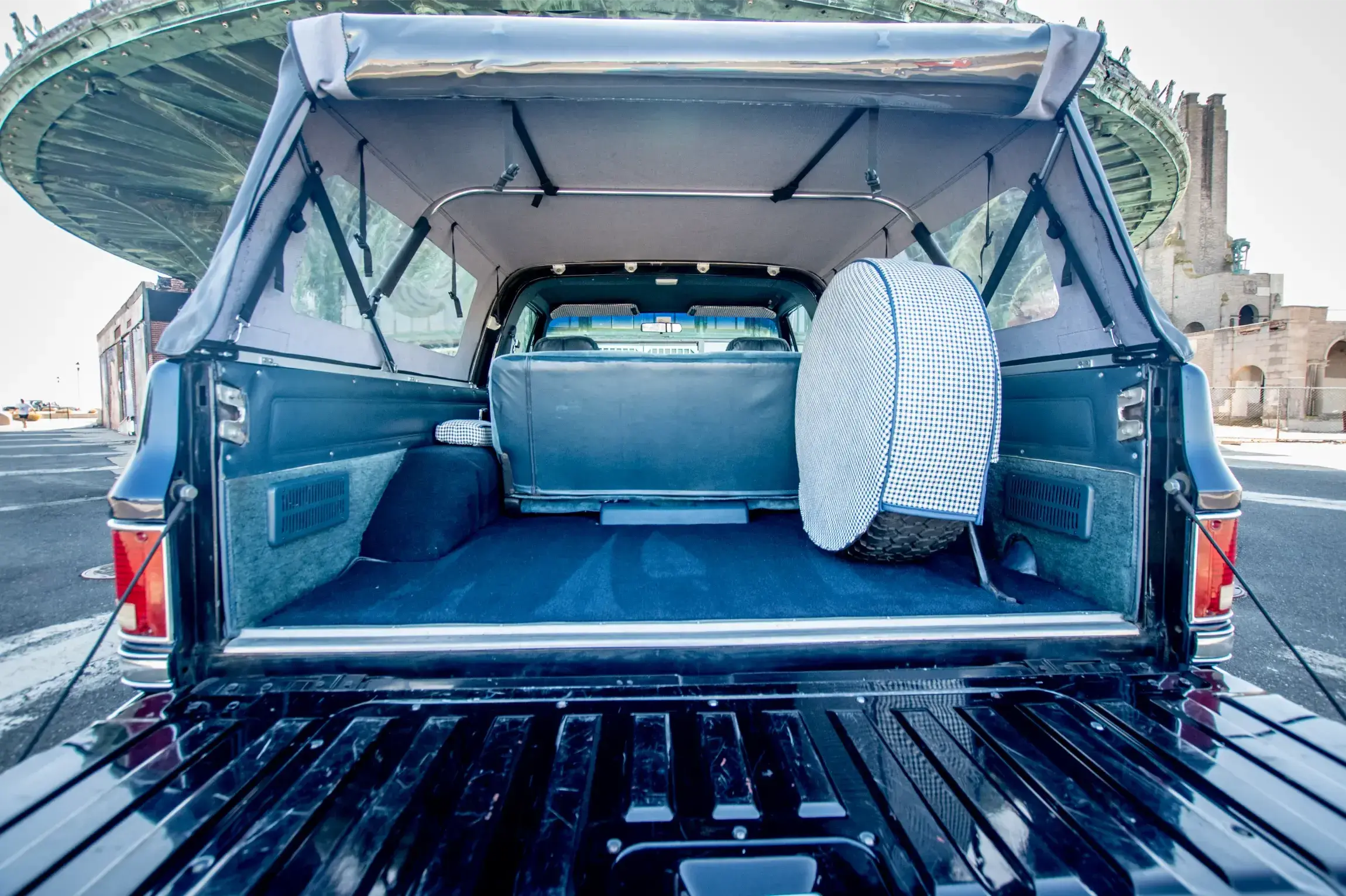 Sold: 1990 Chevrolet K5 Blazer V1500 4×4