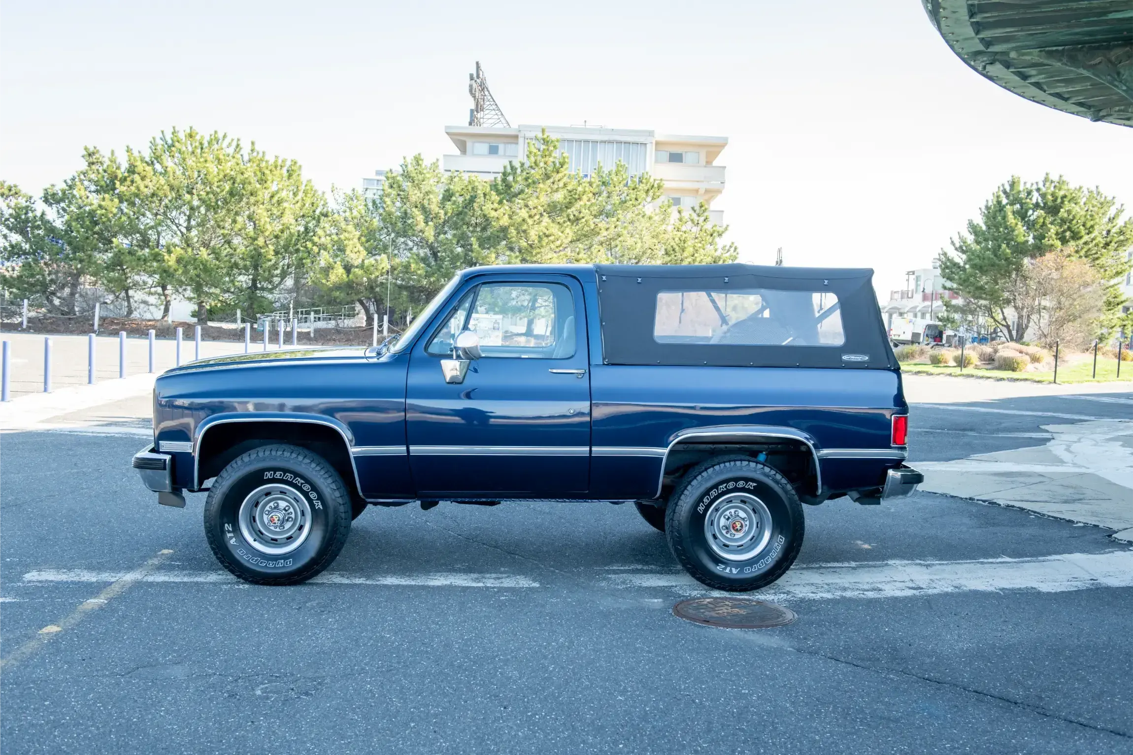Sold: 1990 Chevrolet K5 Blazer V1500 4×4