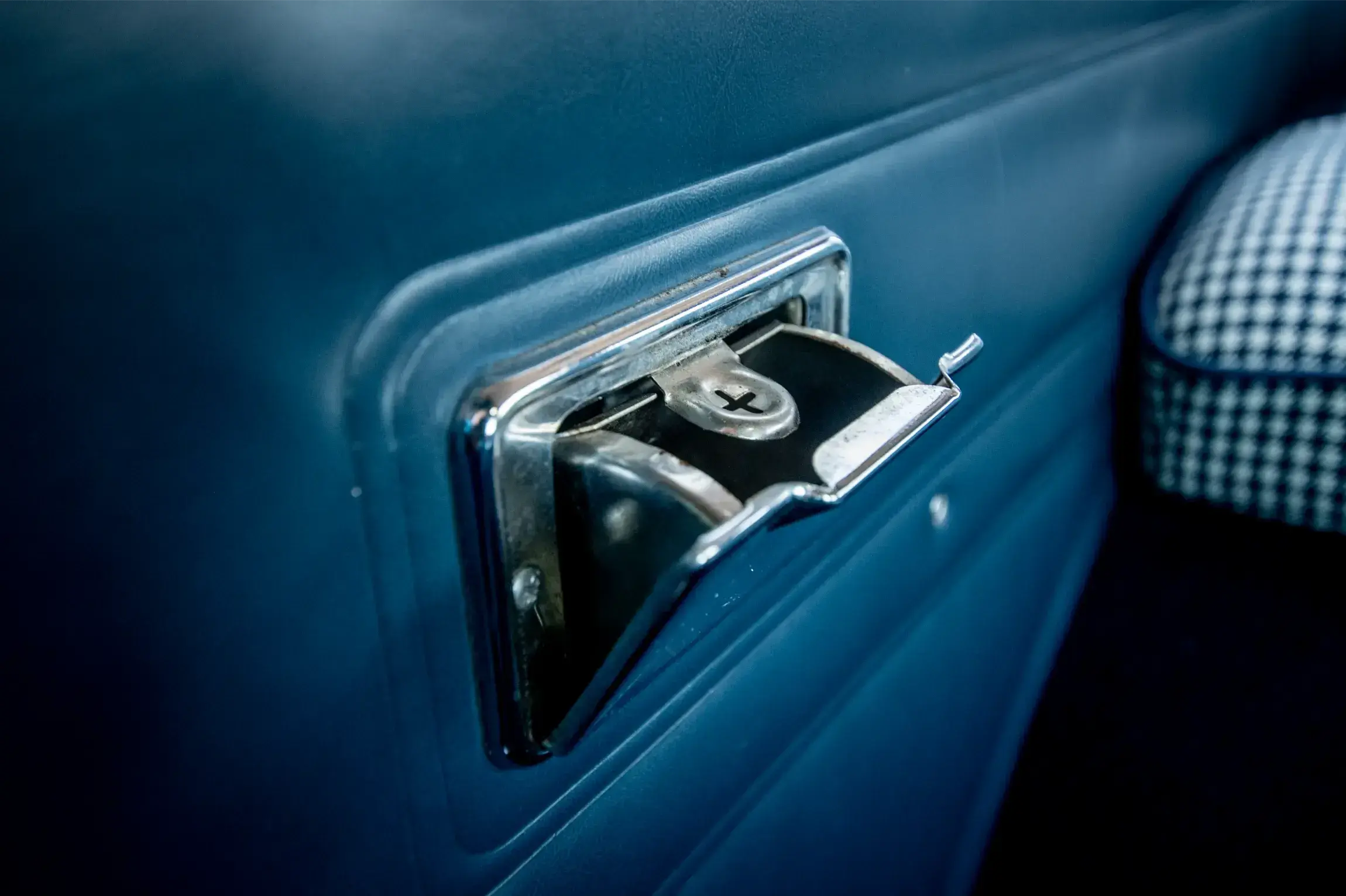 Sold: 1990 Chevrolet K5 Blazer V1500 4×4