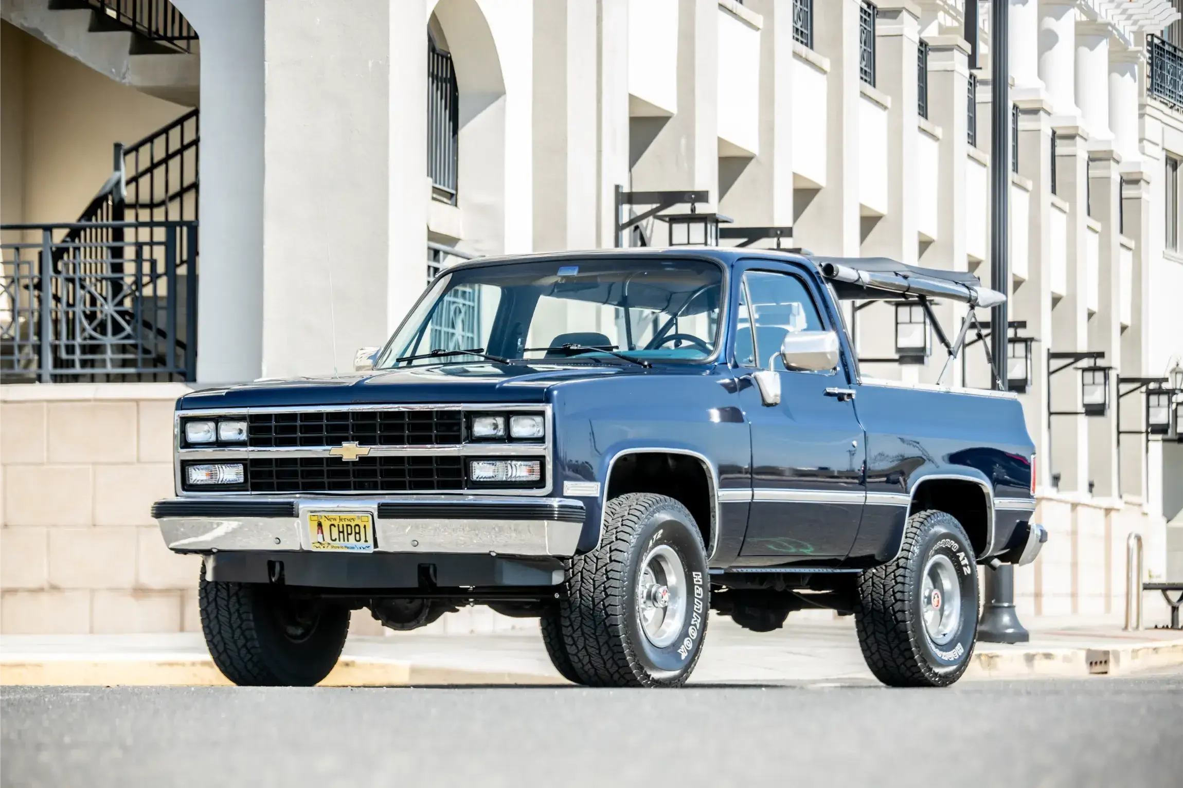 Sold: 1990 Chevrolet K5 Blazer V1500 4×4 - 3