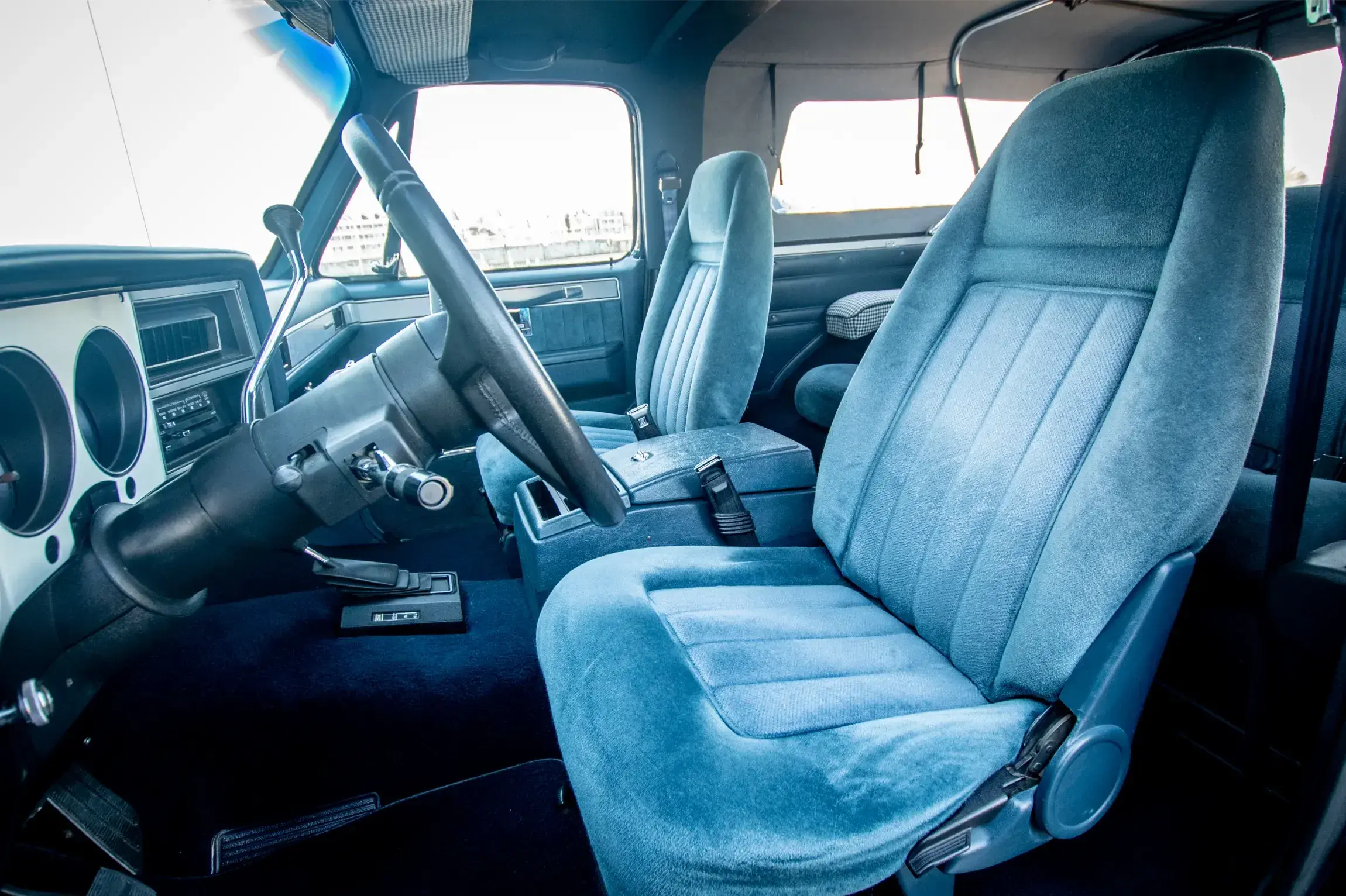 Sold: 1990 Chevrolet K5 Blazer V1500 4×4